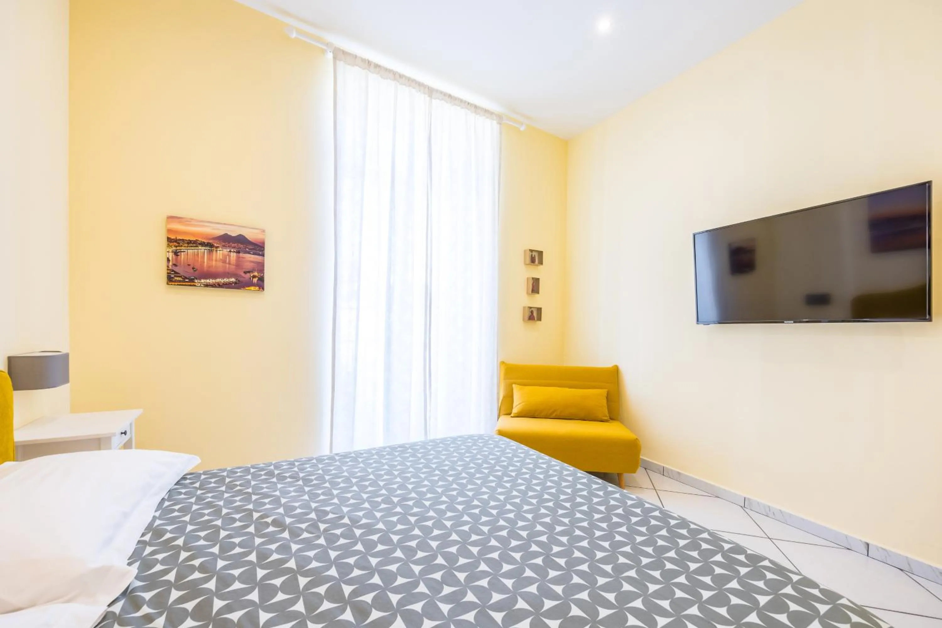 Bed in La Casa Di Bruno Napoli