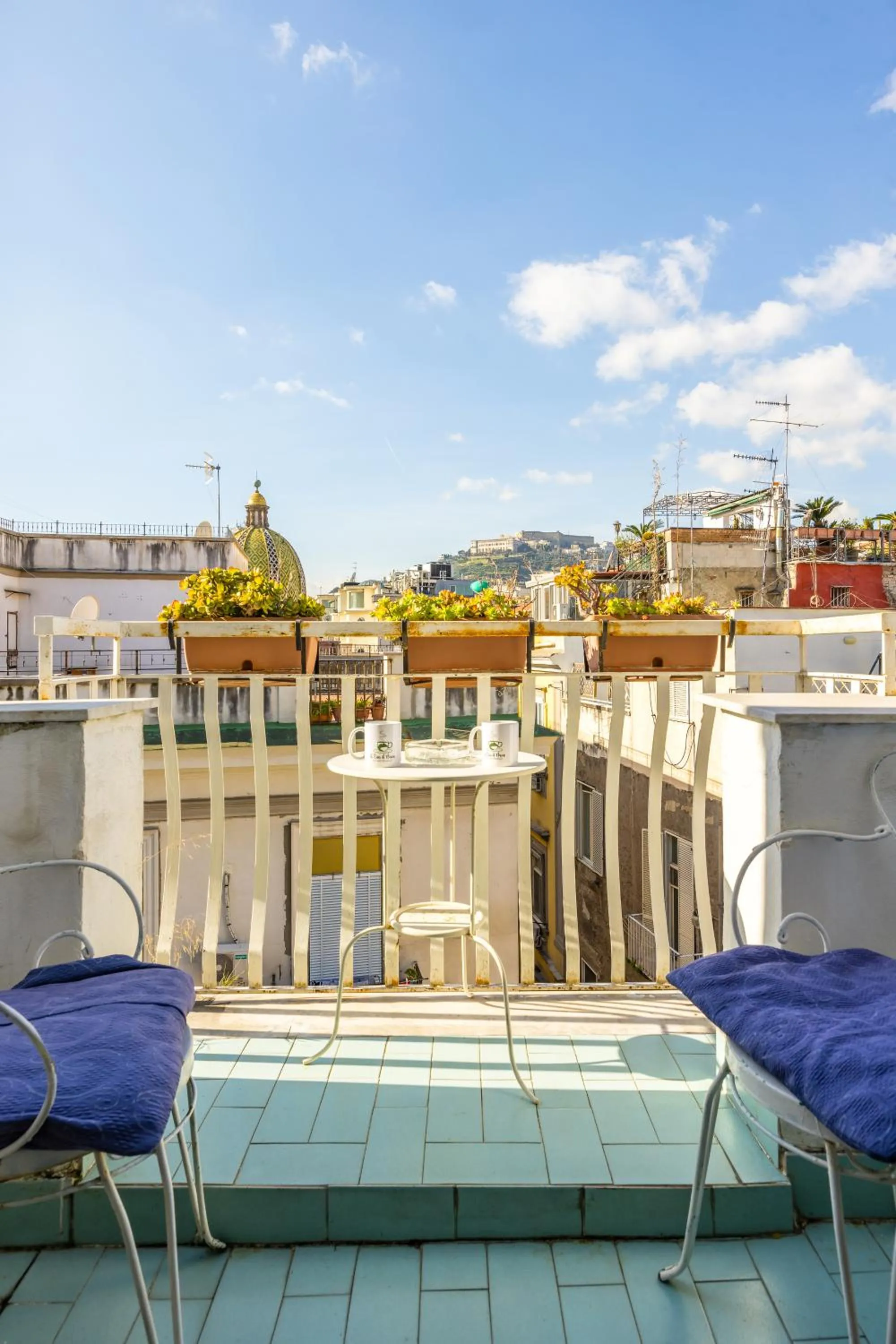 Balcony/Terrace in La Casa Di Bruno Napoli