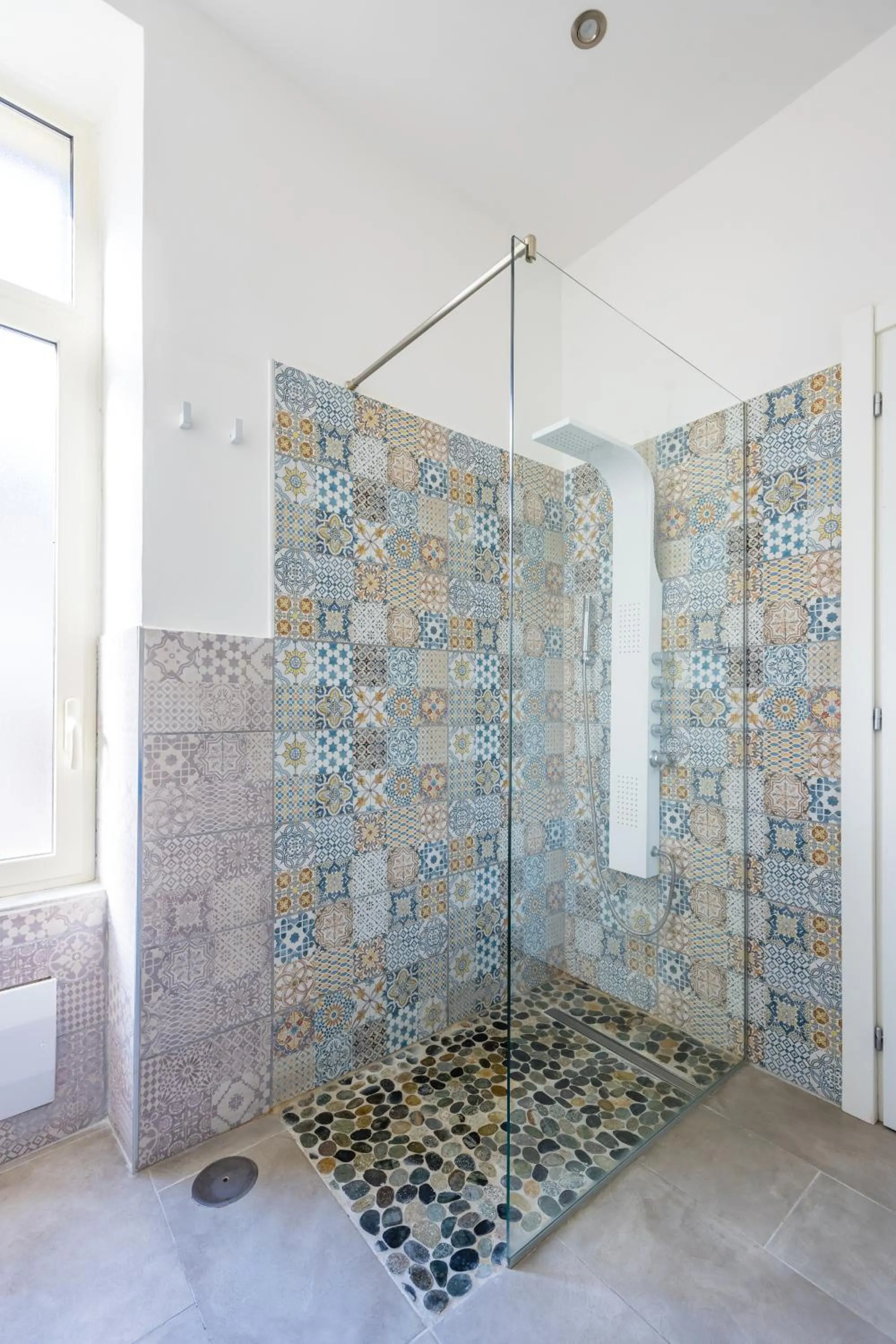 Shower in La Casa Di Bruno Napoli