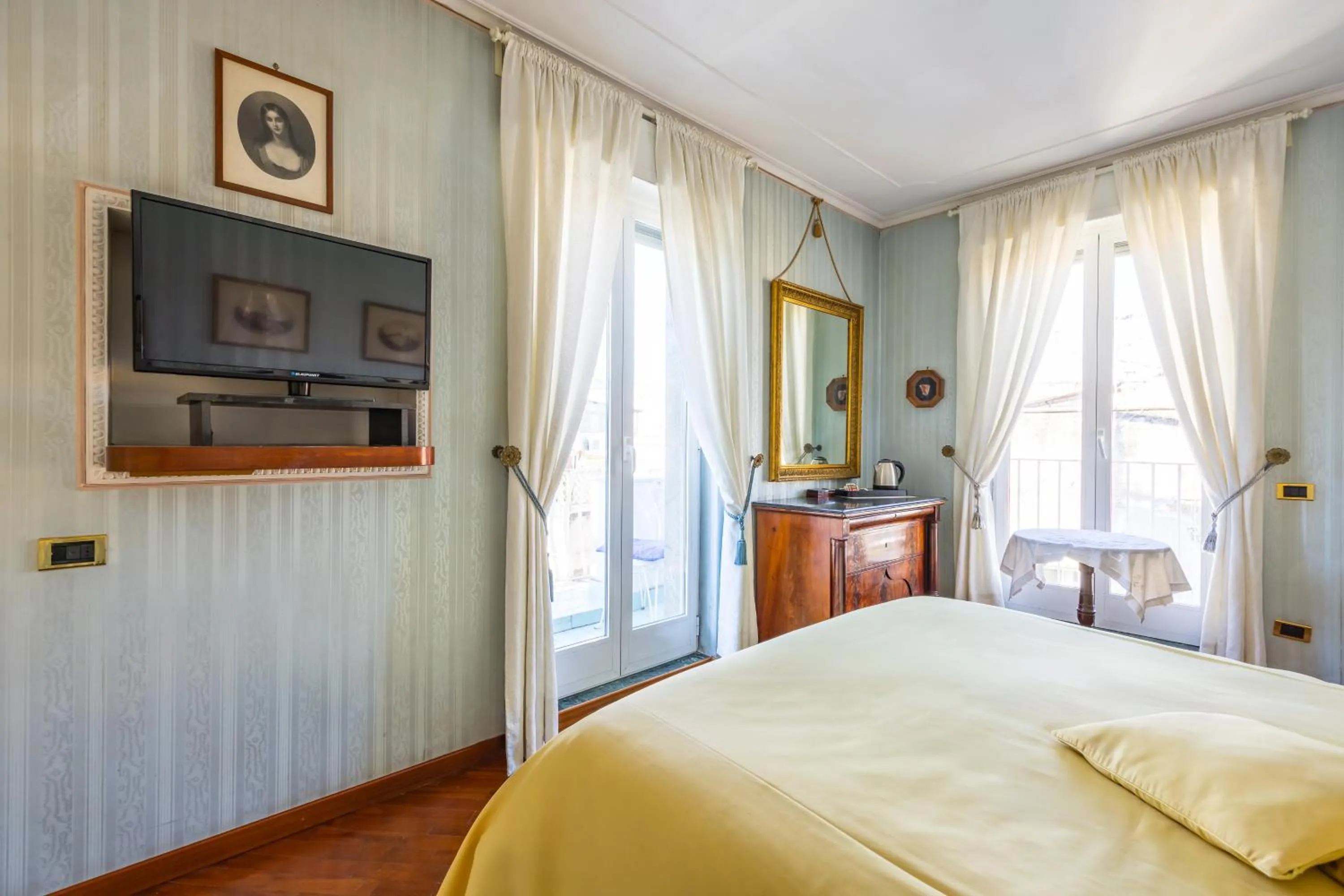 Bed in La Casa Di Bruno Napoli