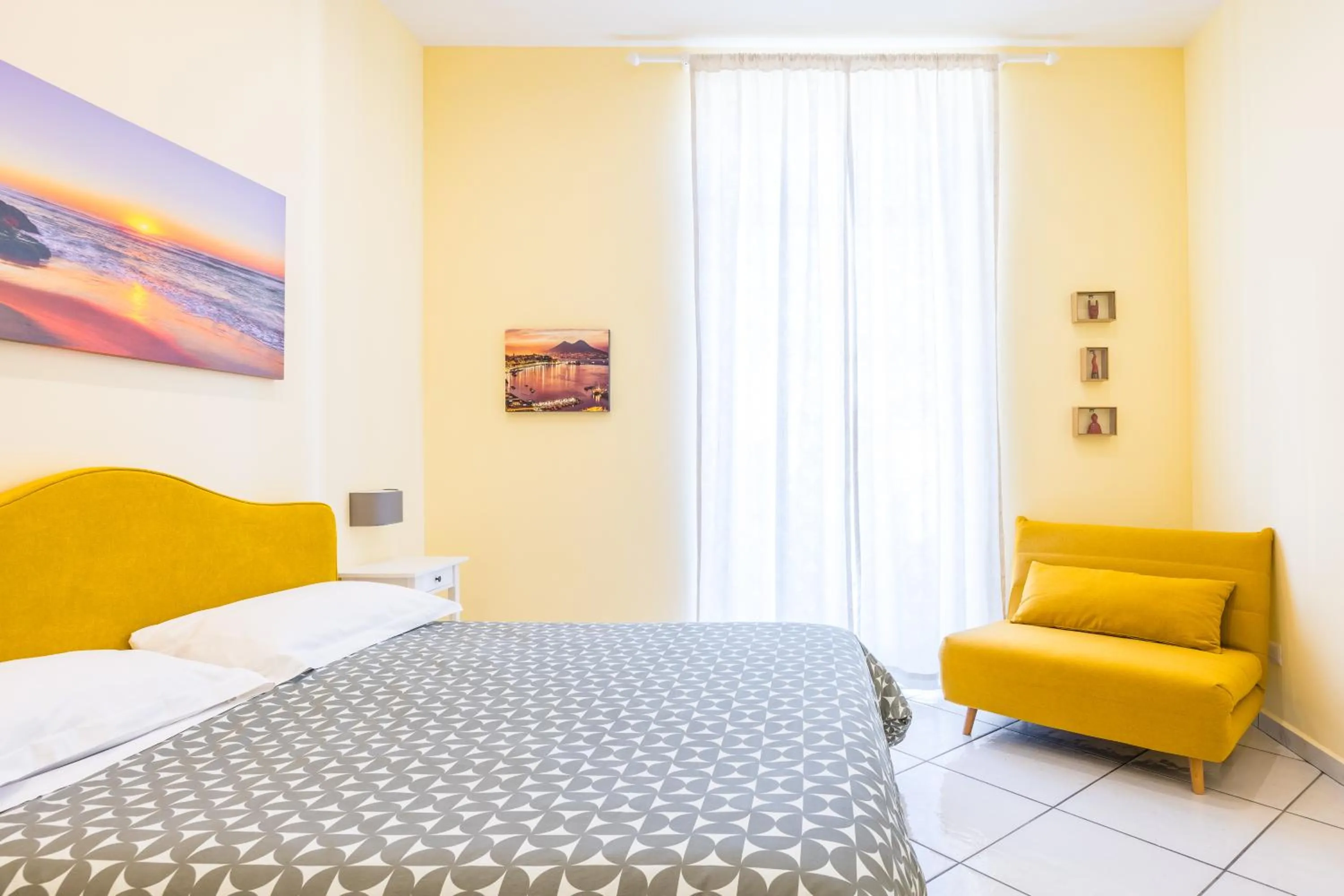 Bed in La Casa Di Bruno Napoli