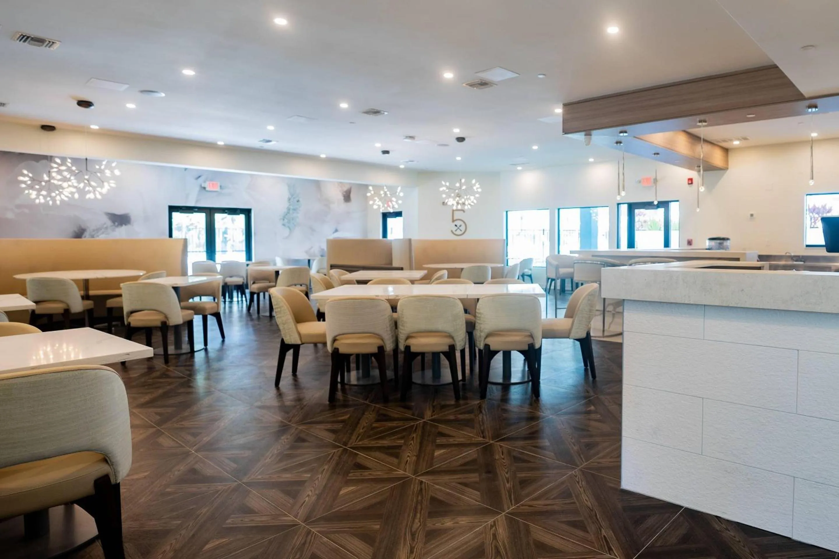 Restaurant/places to eat in DASKK Orlando Hotel near Universal Blvd, an Ascend Collection Hotel