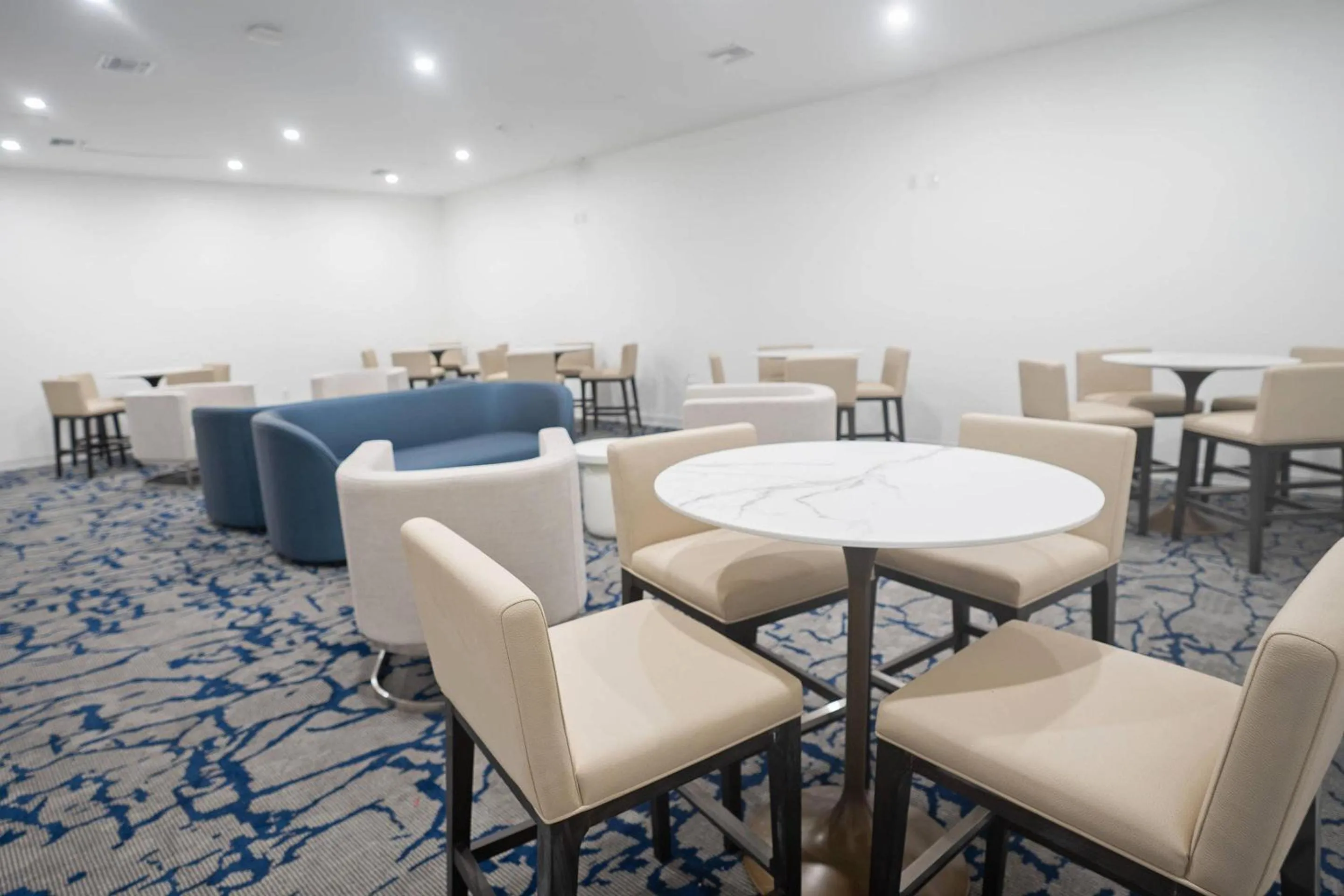 Meeting/conference room in DASKK Orlando Hotel near Universal Blvd, an Ascend Collection Hotel