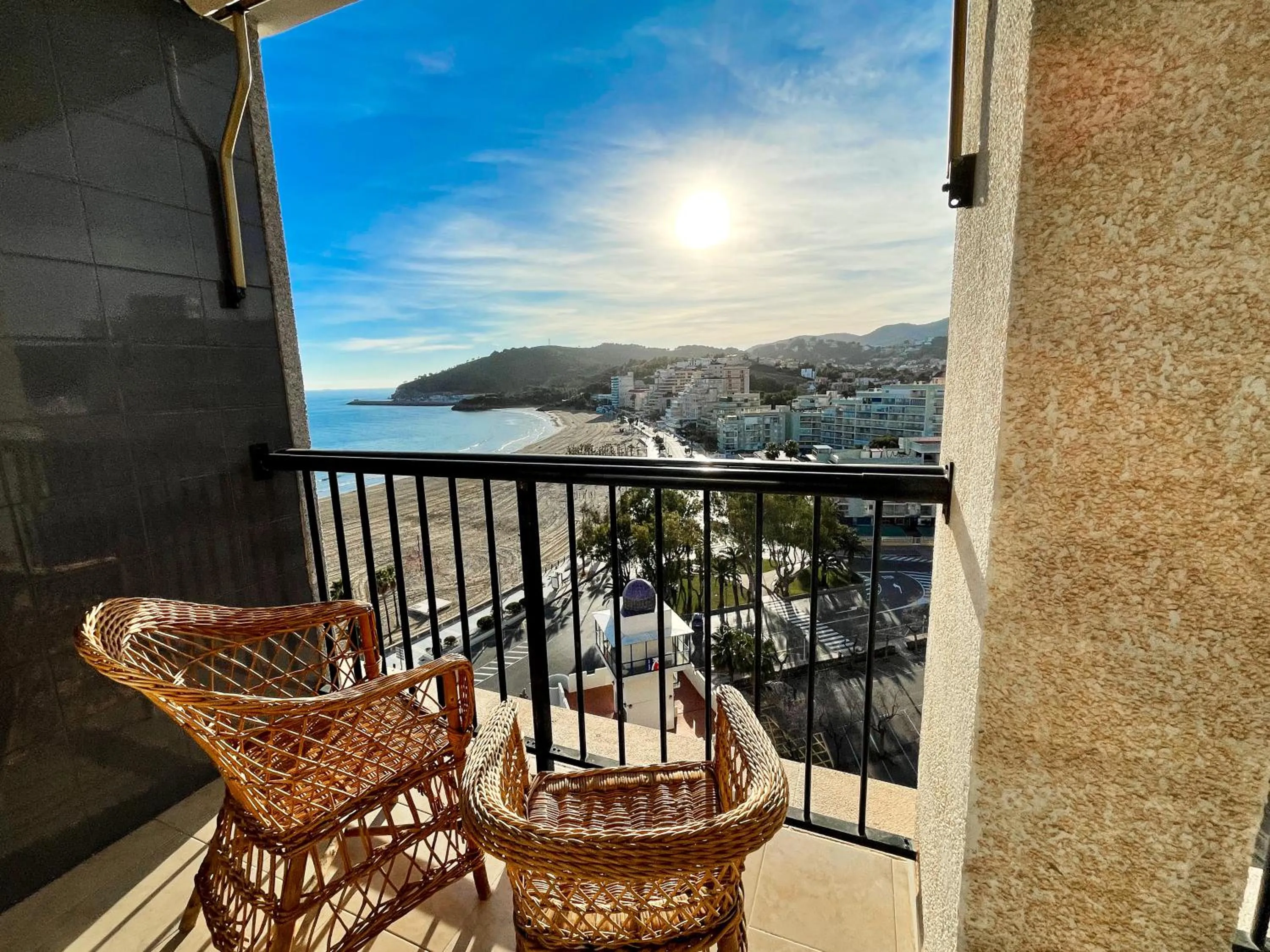 Balcony/Terrace in Apartamentos Neptuno Oropesa 3000