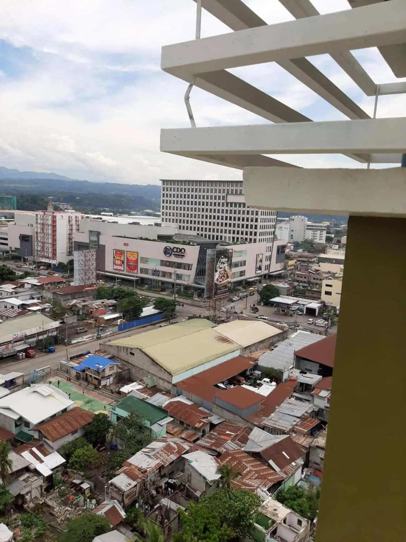 Property building in Mesaverte Residences AFS Suites