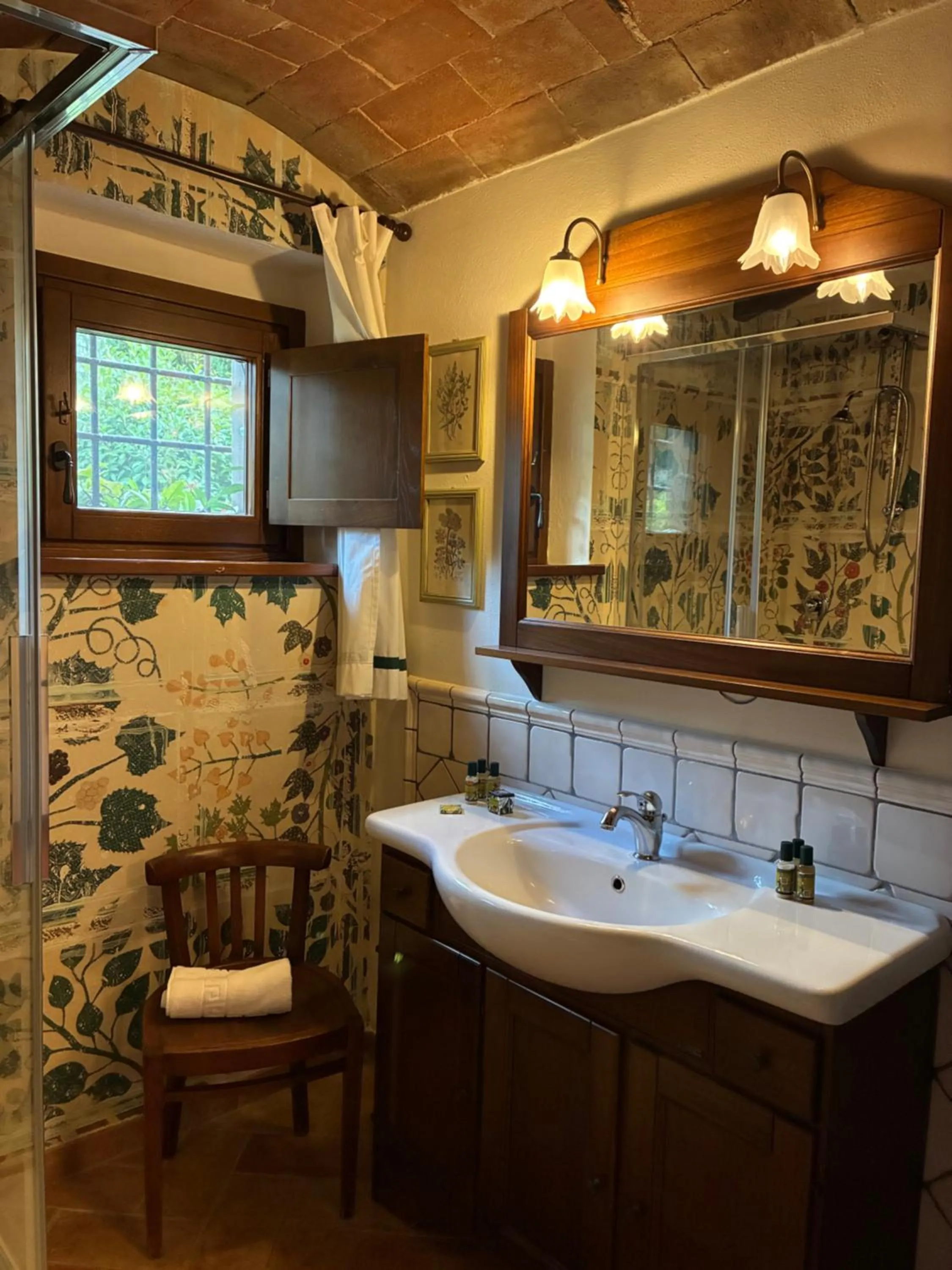 Bathroom in Borgo San Benedetto