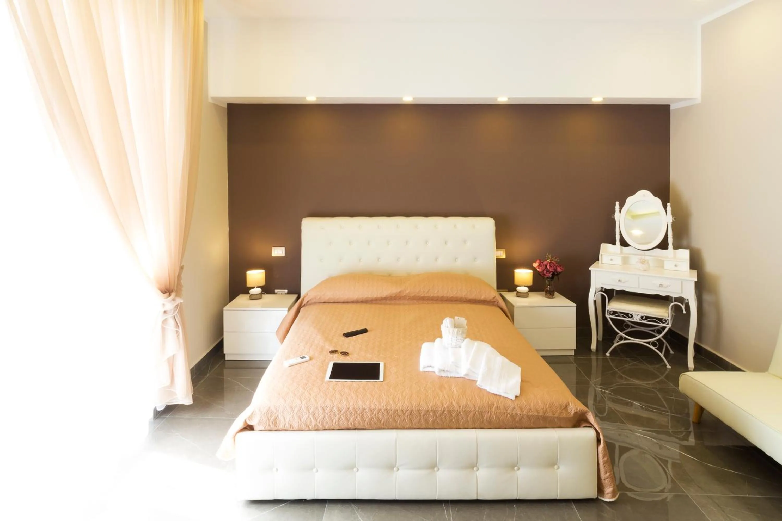 Bed in Porto Rooms & Suite