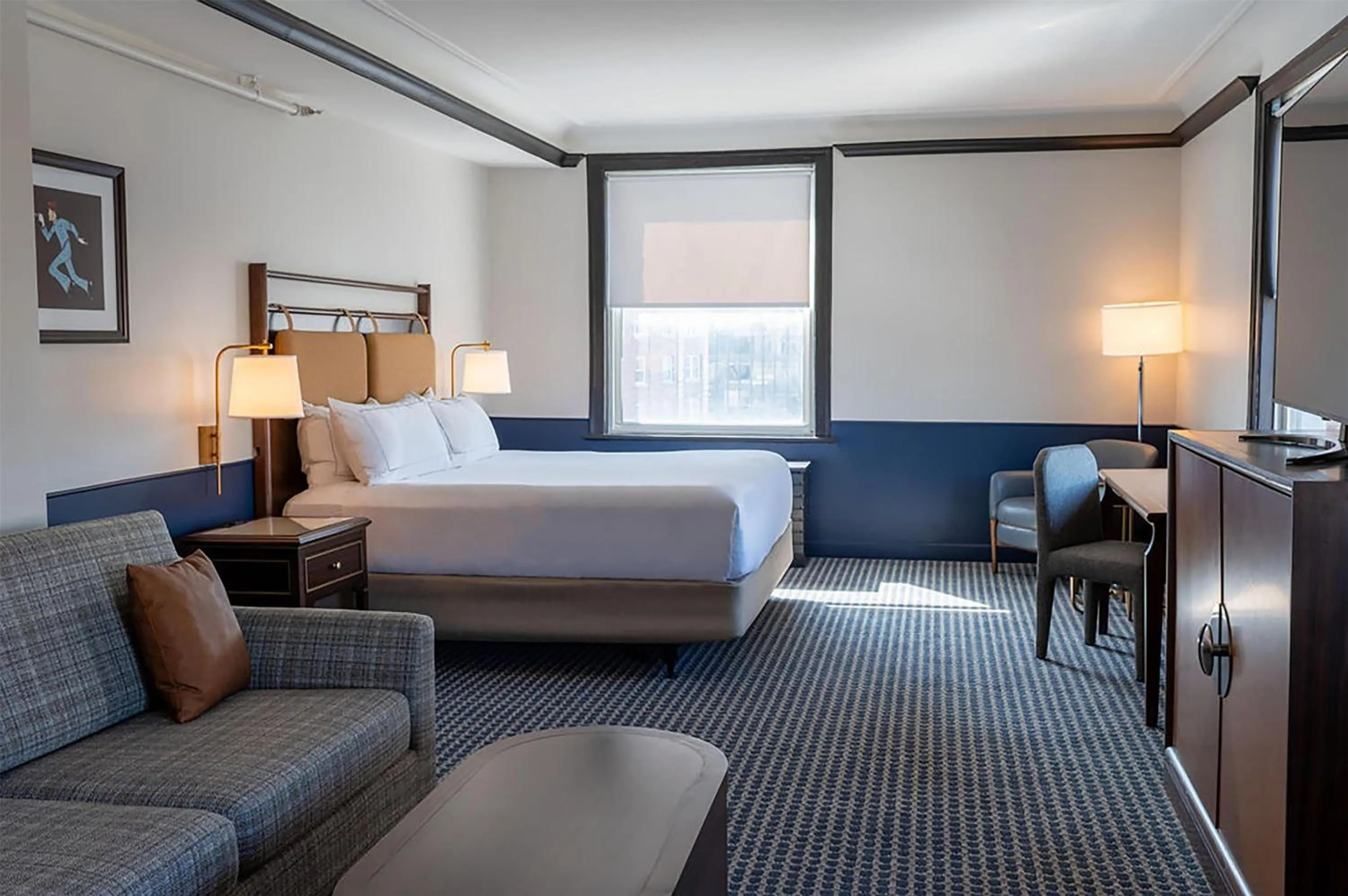 Living room, Bed in Hilton Orrington/Evanston