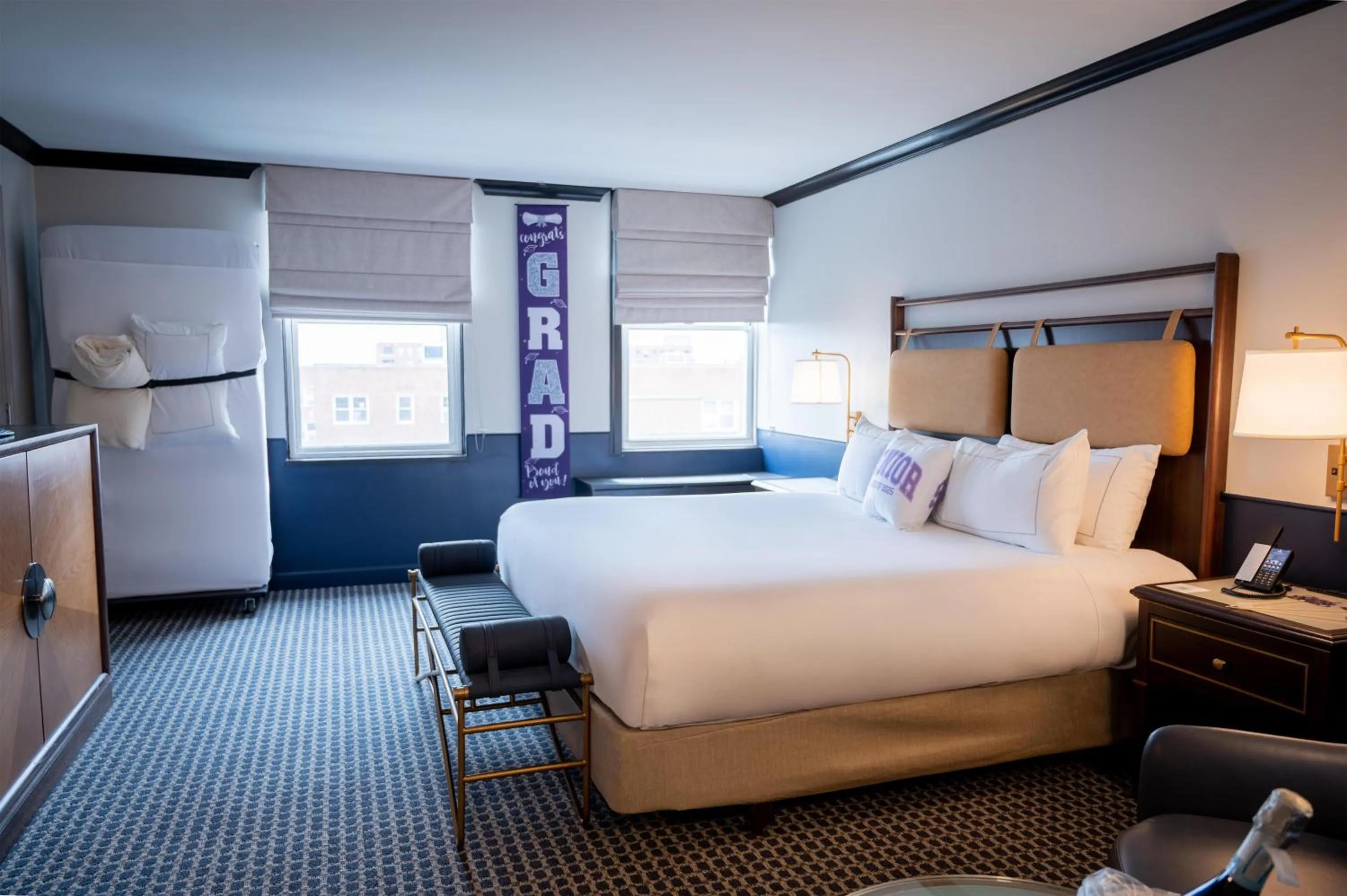 Bed in Hilton Orrington/Evanston