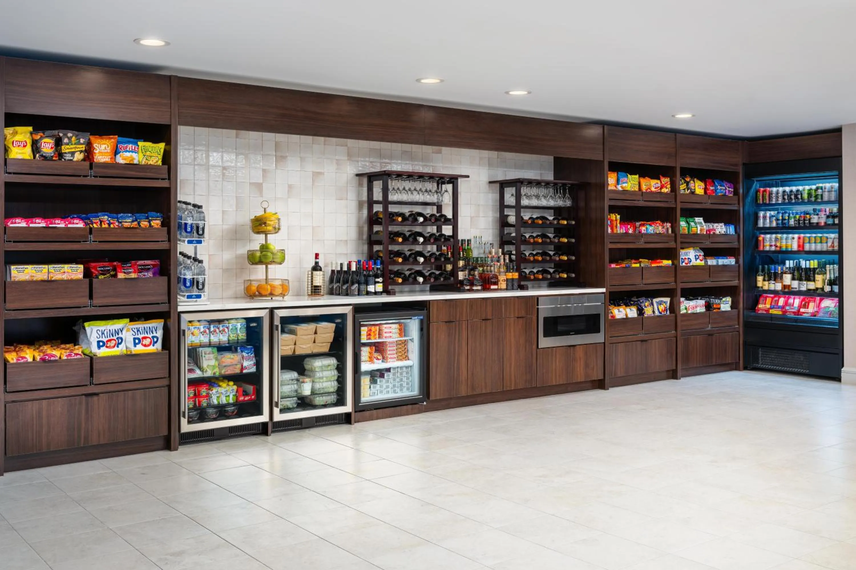 Restaurant/places to eat in Hilton Orrington/Evanston