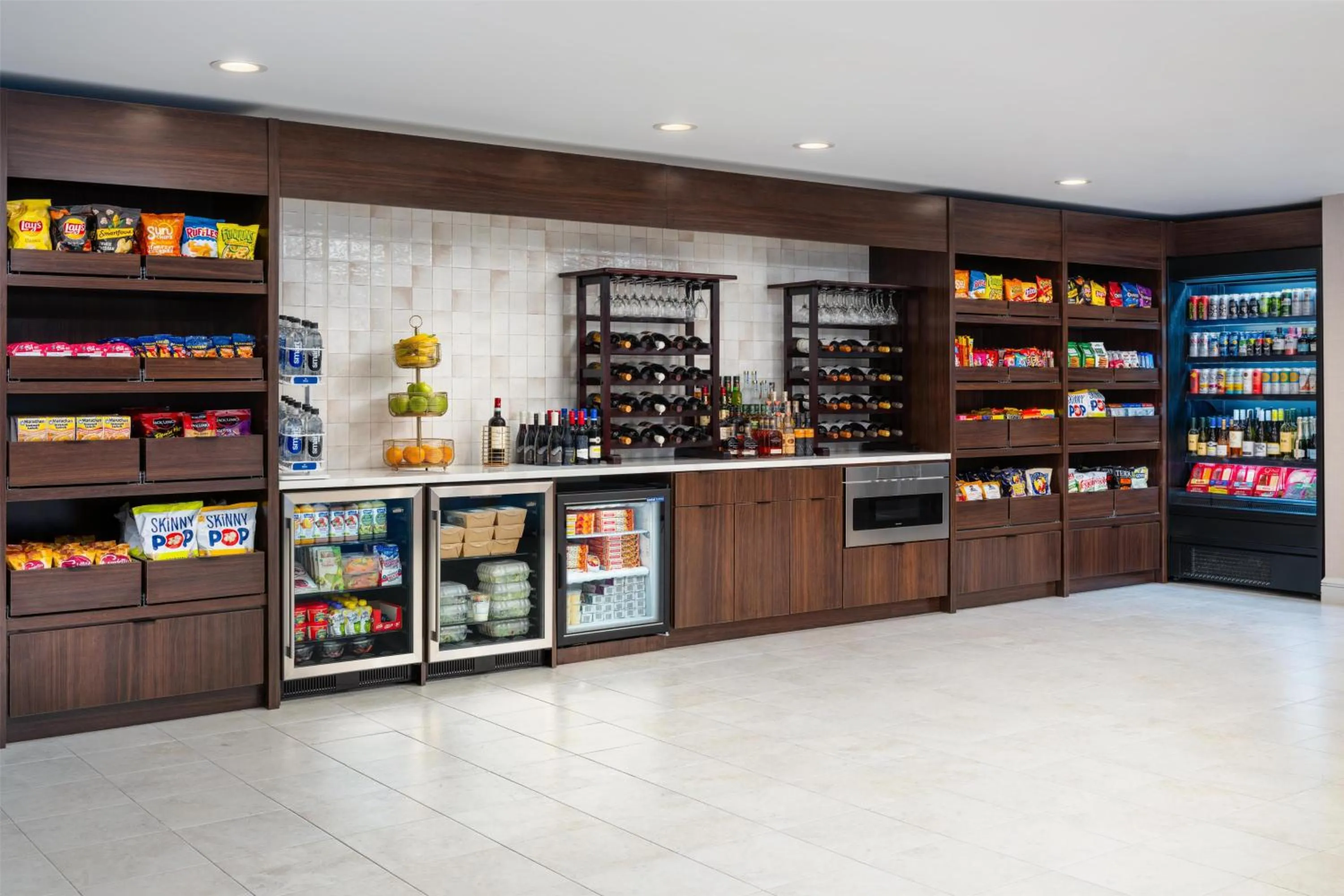 Restaurant/places to eat in Hilton Orrington/Evanston