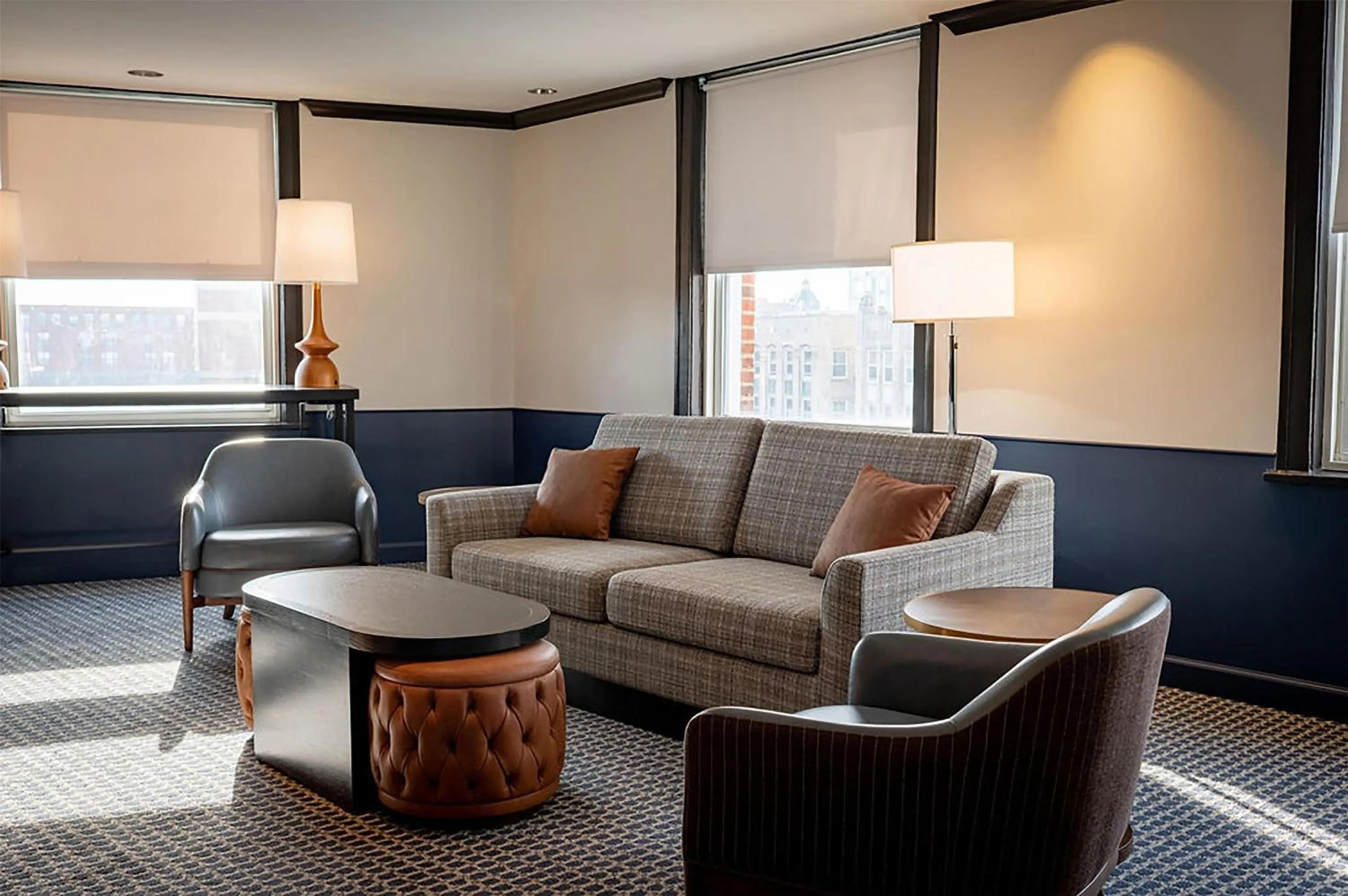 Living room in Hilton Orrington/Evanston