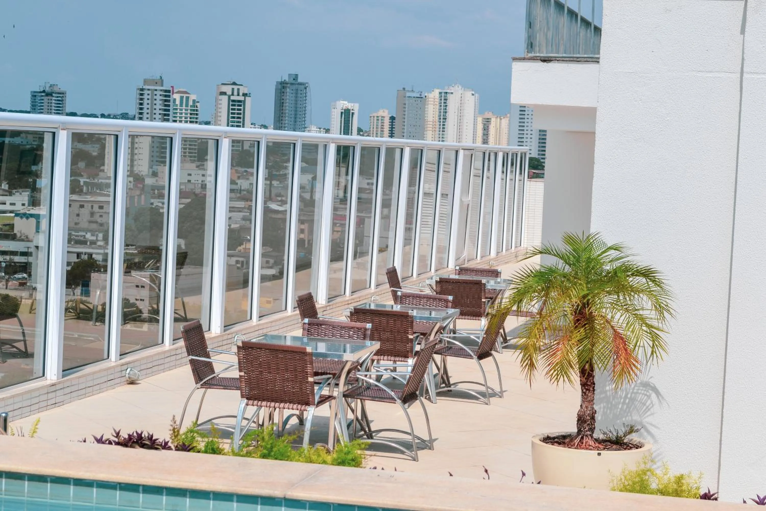 Day in Nobile Inn London Anápolis