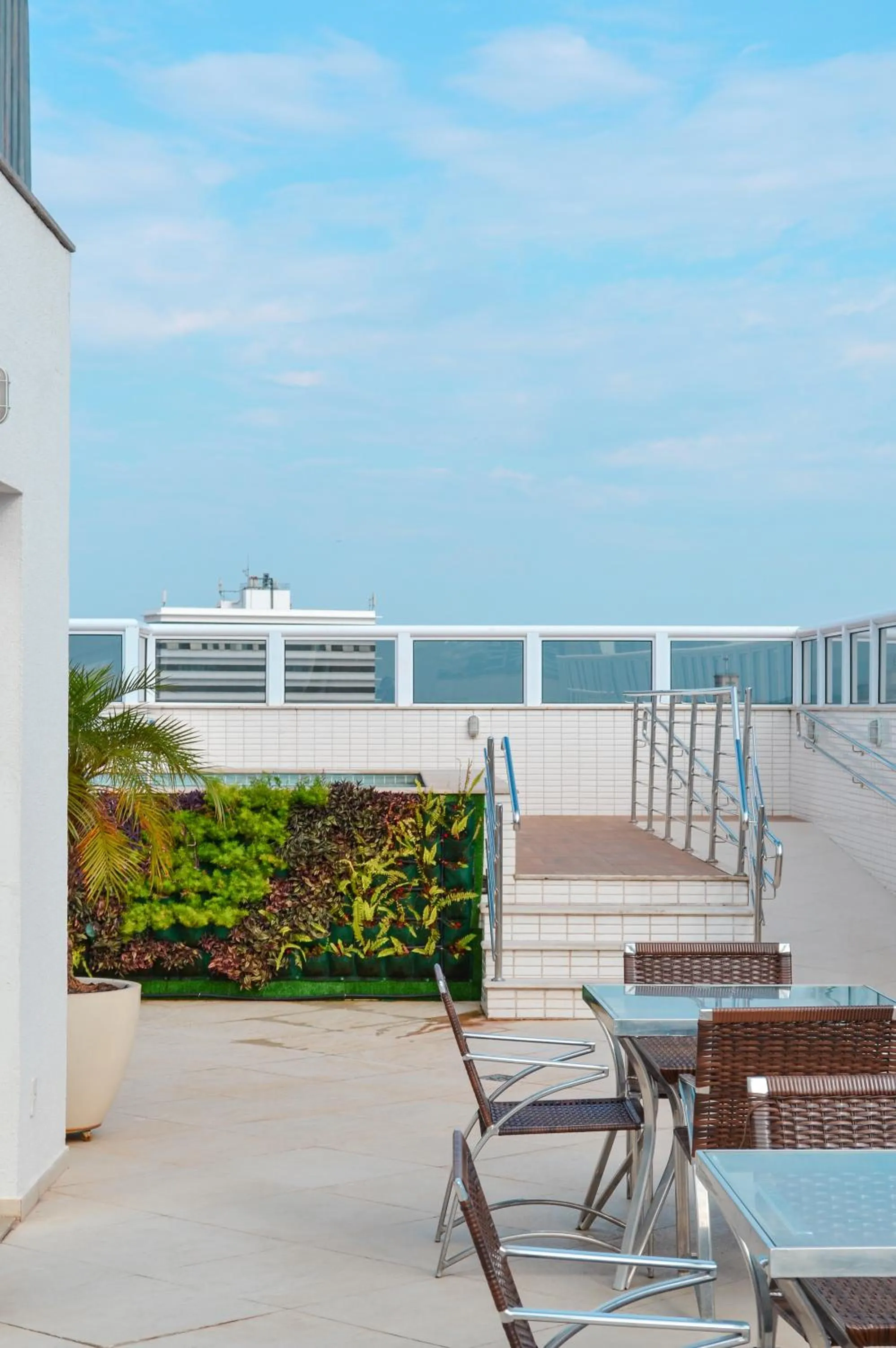 Day in Nobile Inn London Anápolis