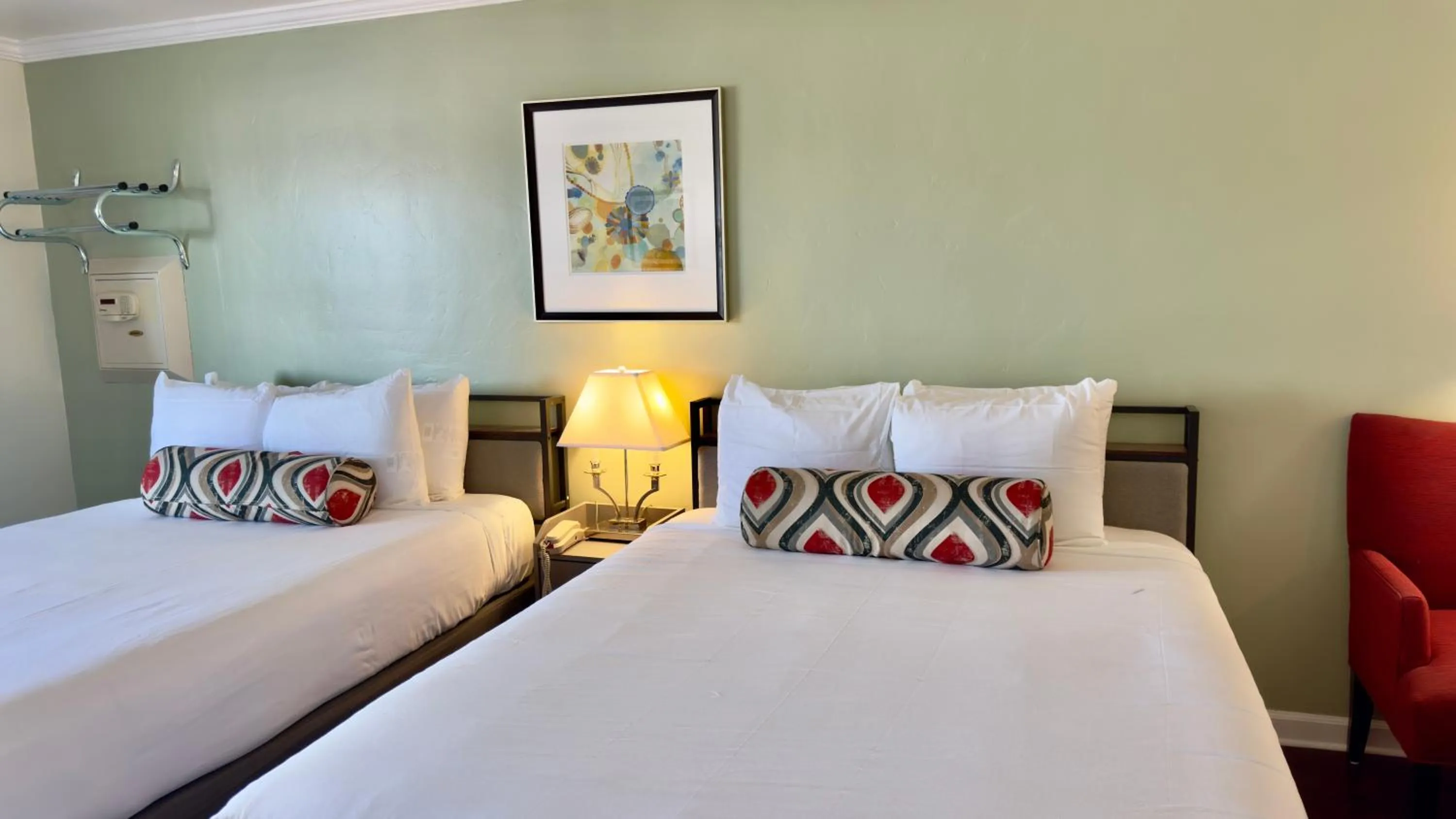 Bedroom, Bed in Marina Village Inn