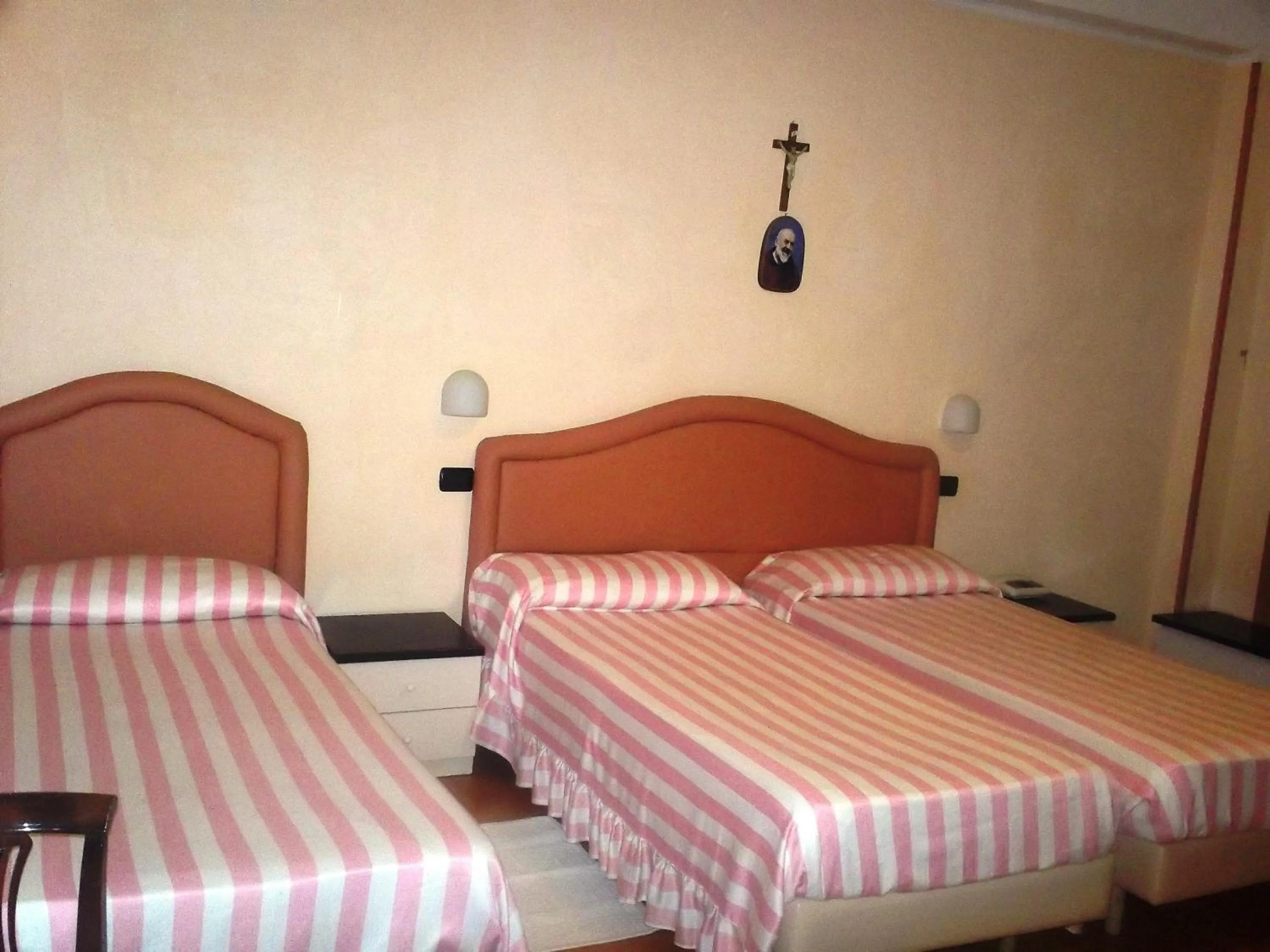Bed in Hotel Gaggiano