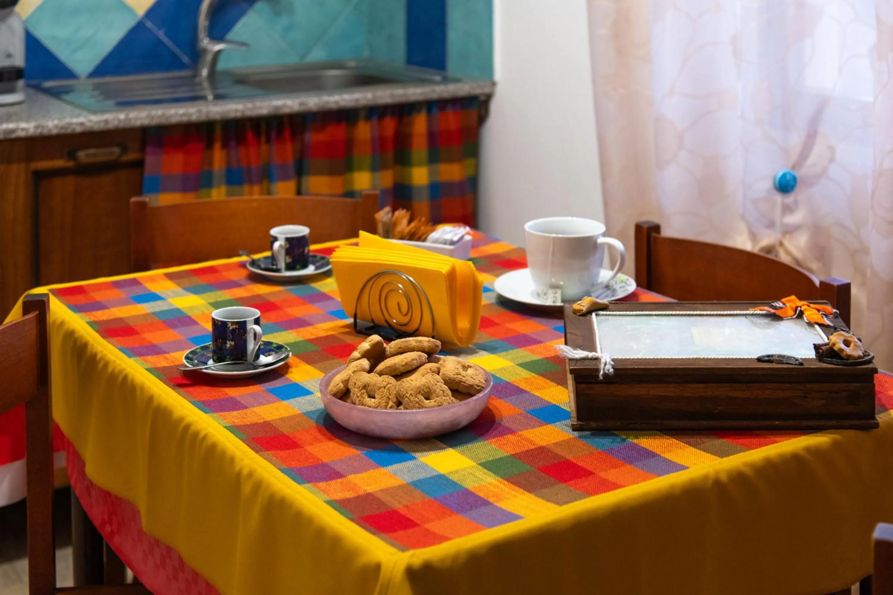 Coffee/tea facilities in affittacamere S'Ortensia