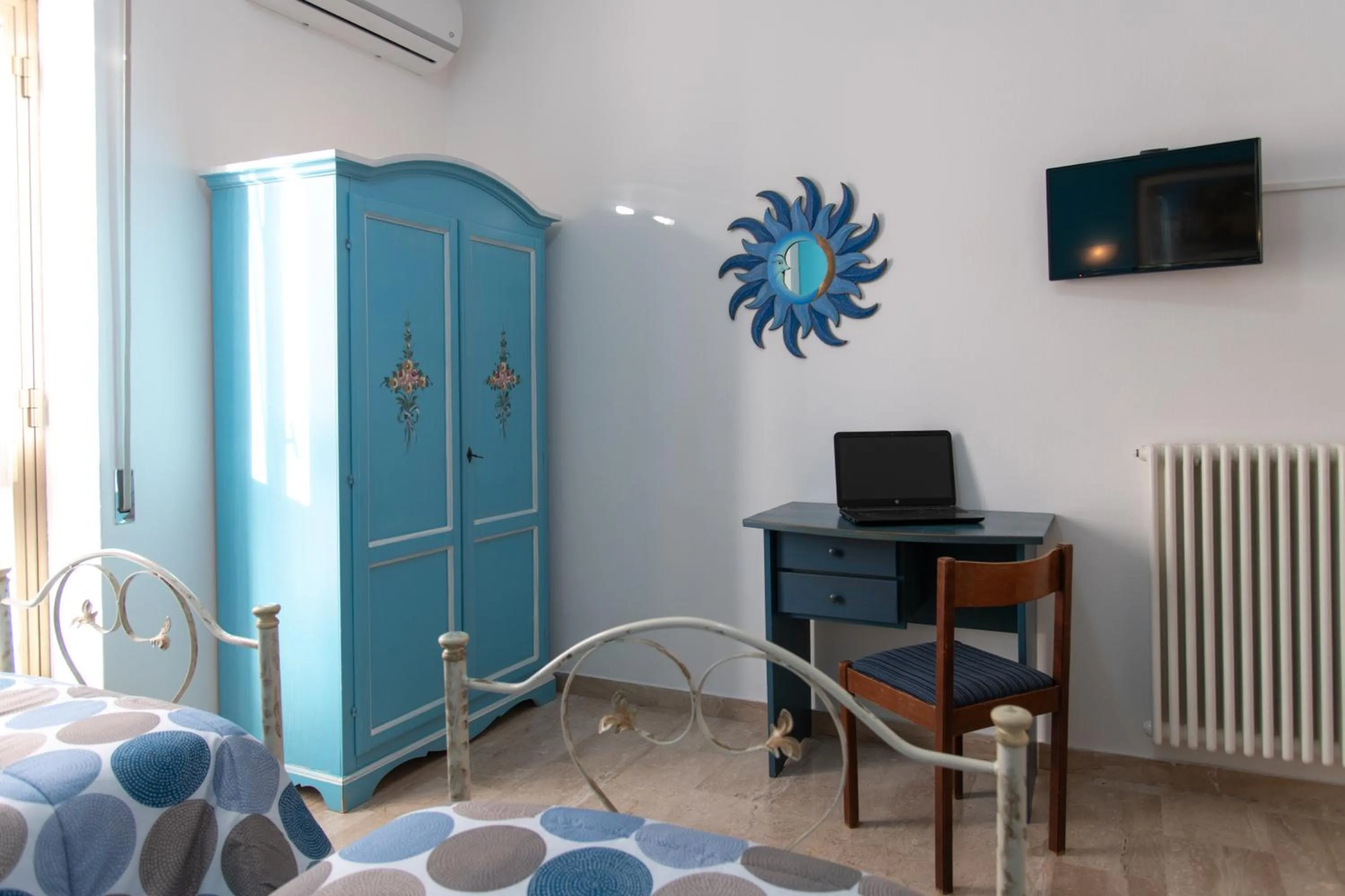 TV and multimedia in affittacamere S'Ortensia