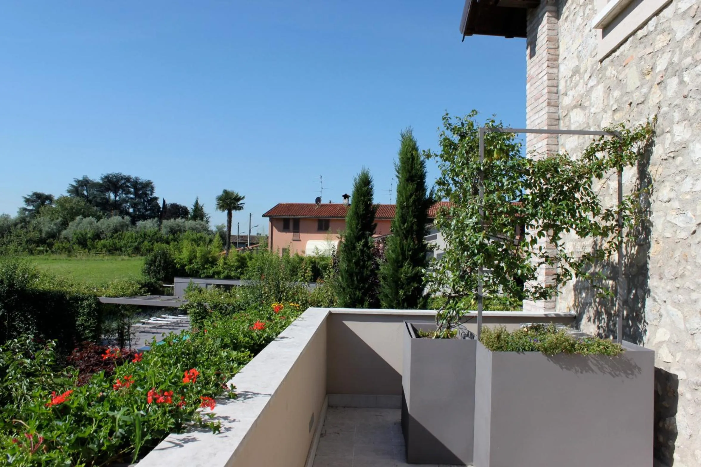 Pool view in B&B a Ca' Minore Franciacorta