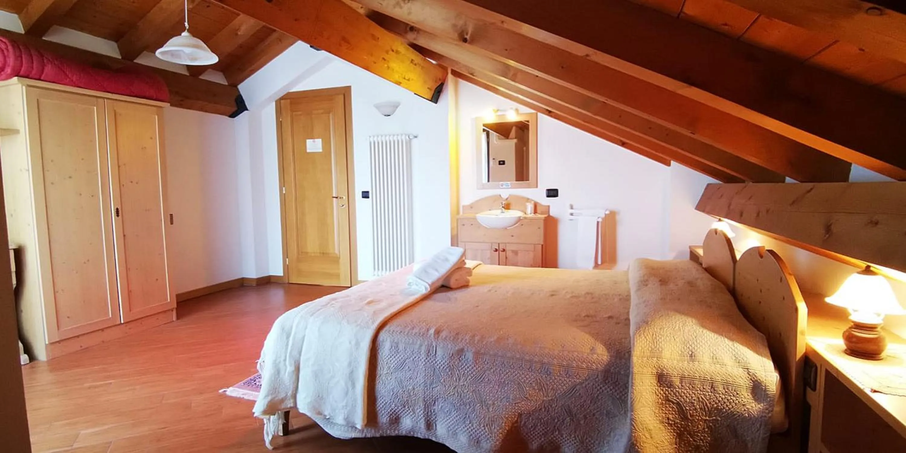 Bedroom, Bed in Bed & Breakfast Paradiso