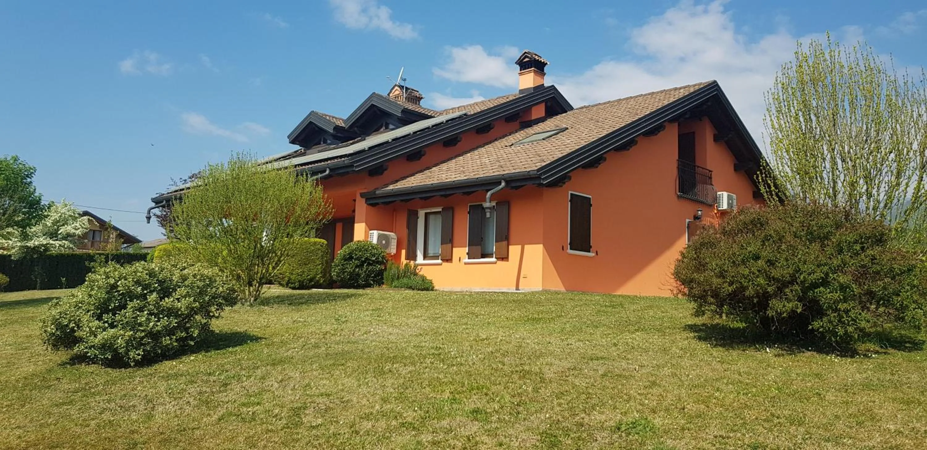 Property building in Bed & Breakfast Paradiso