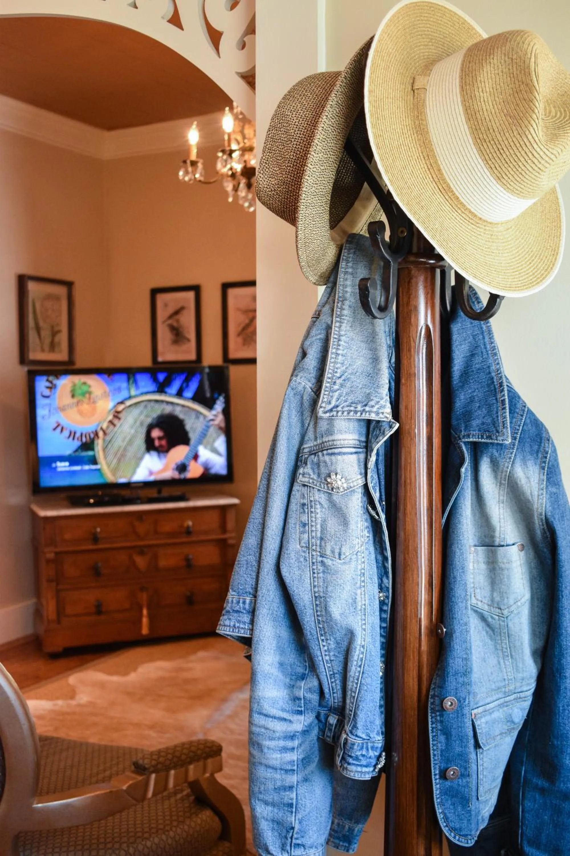 Decorative detail in Das Meyer Haus - Luxe Victorian