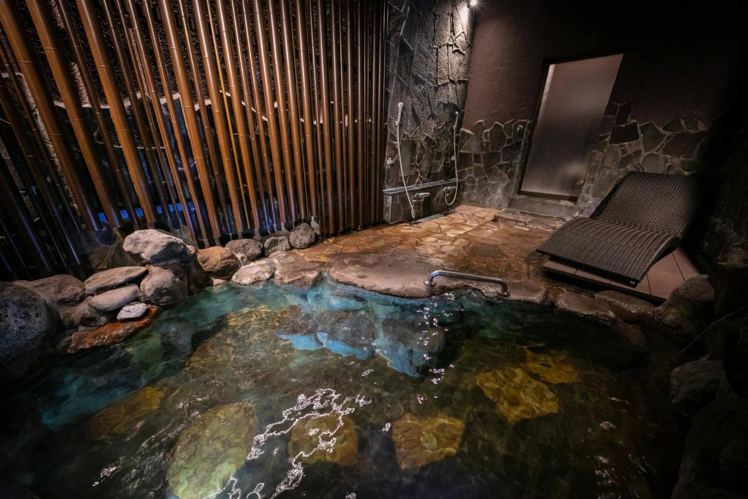 Shower in Yasuraginoyado Yufu