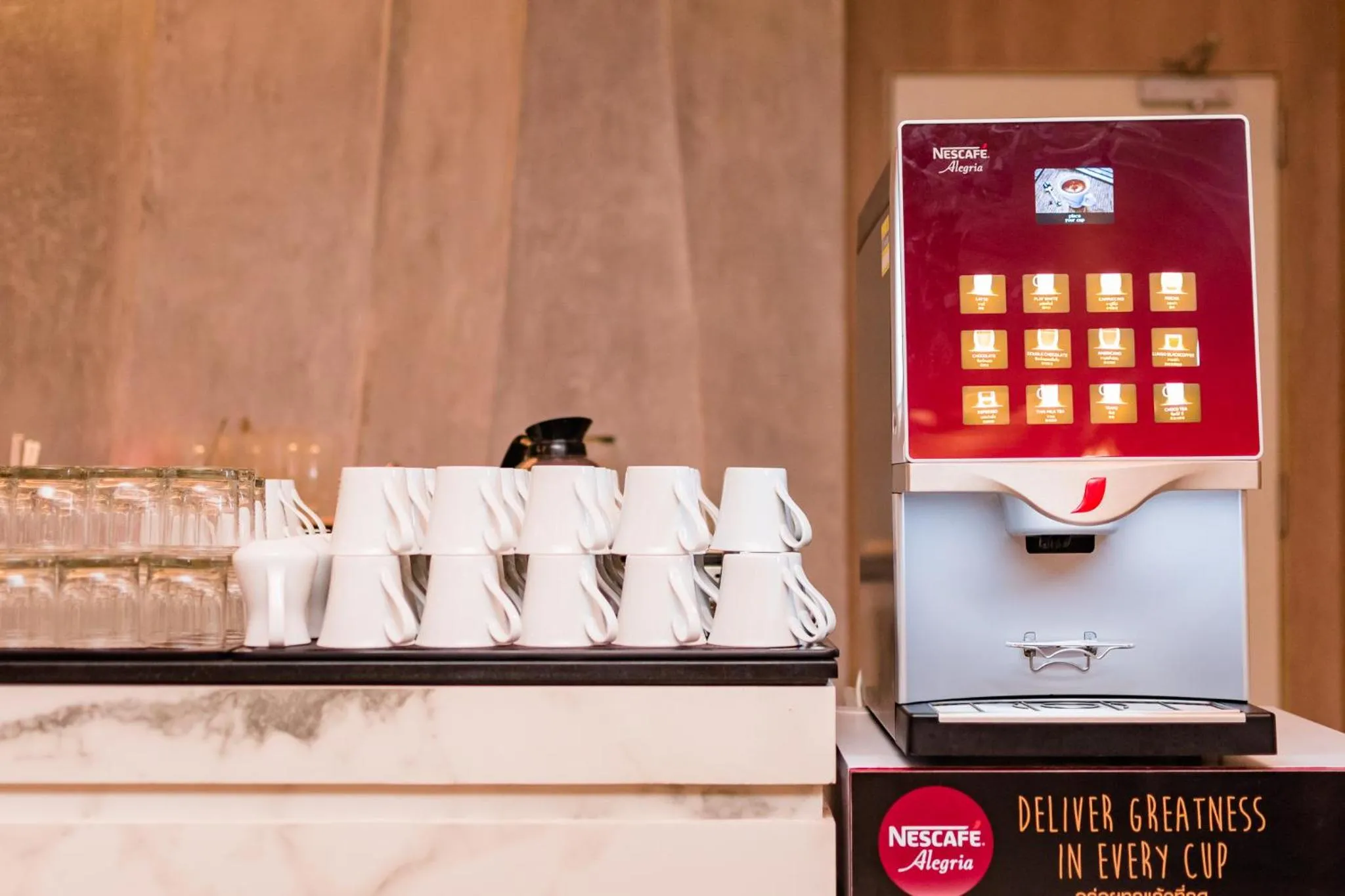 Restaurant/places to eat in Oceanfront Beach Resort