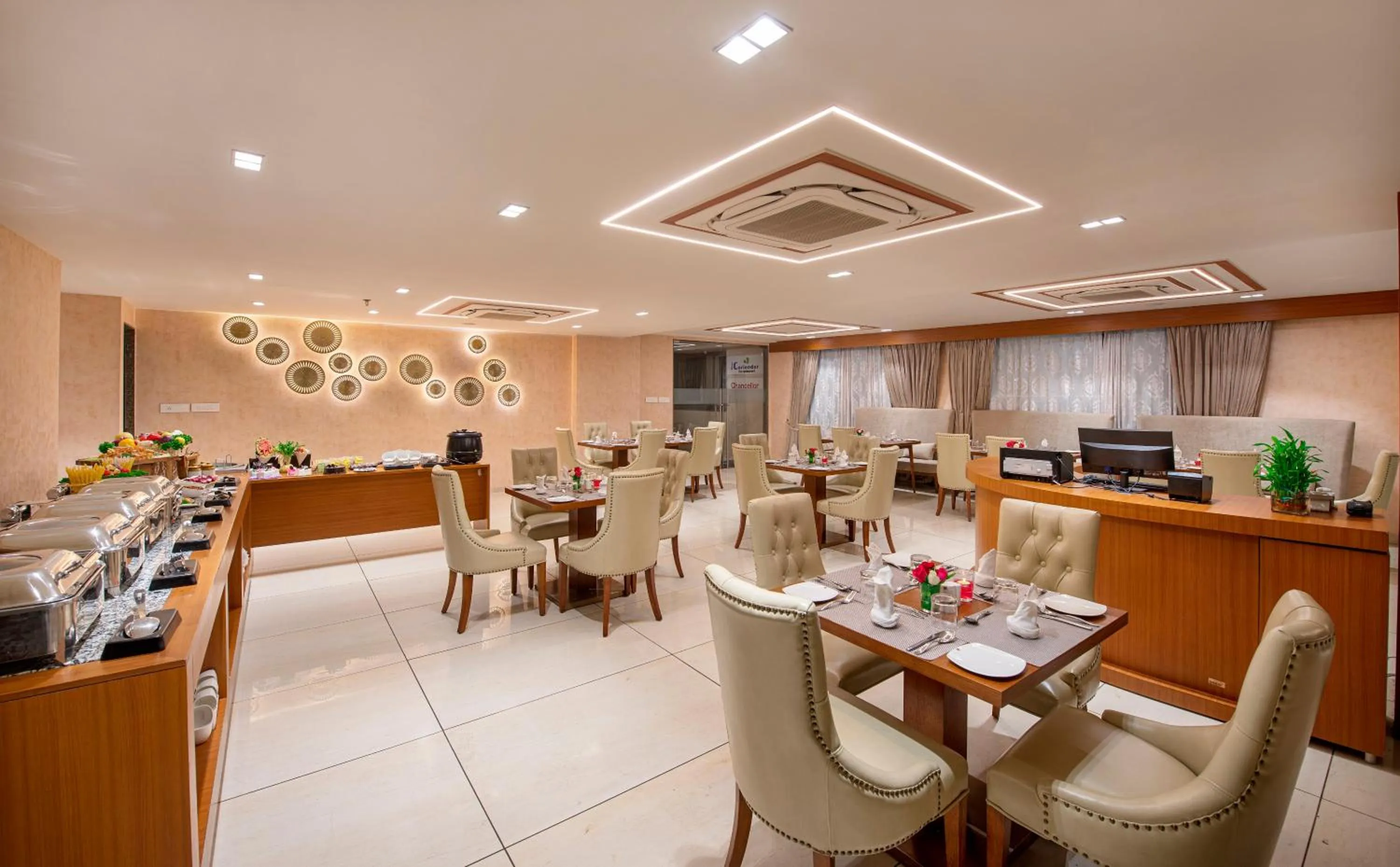 Restaurant/places to eat in SK Lords Inn Ahmedabad