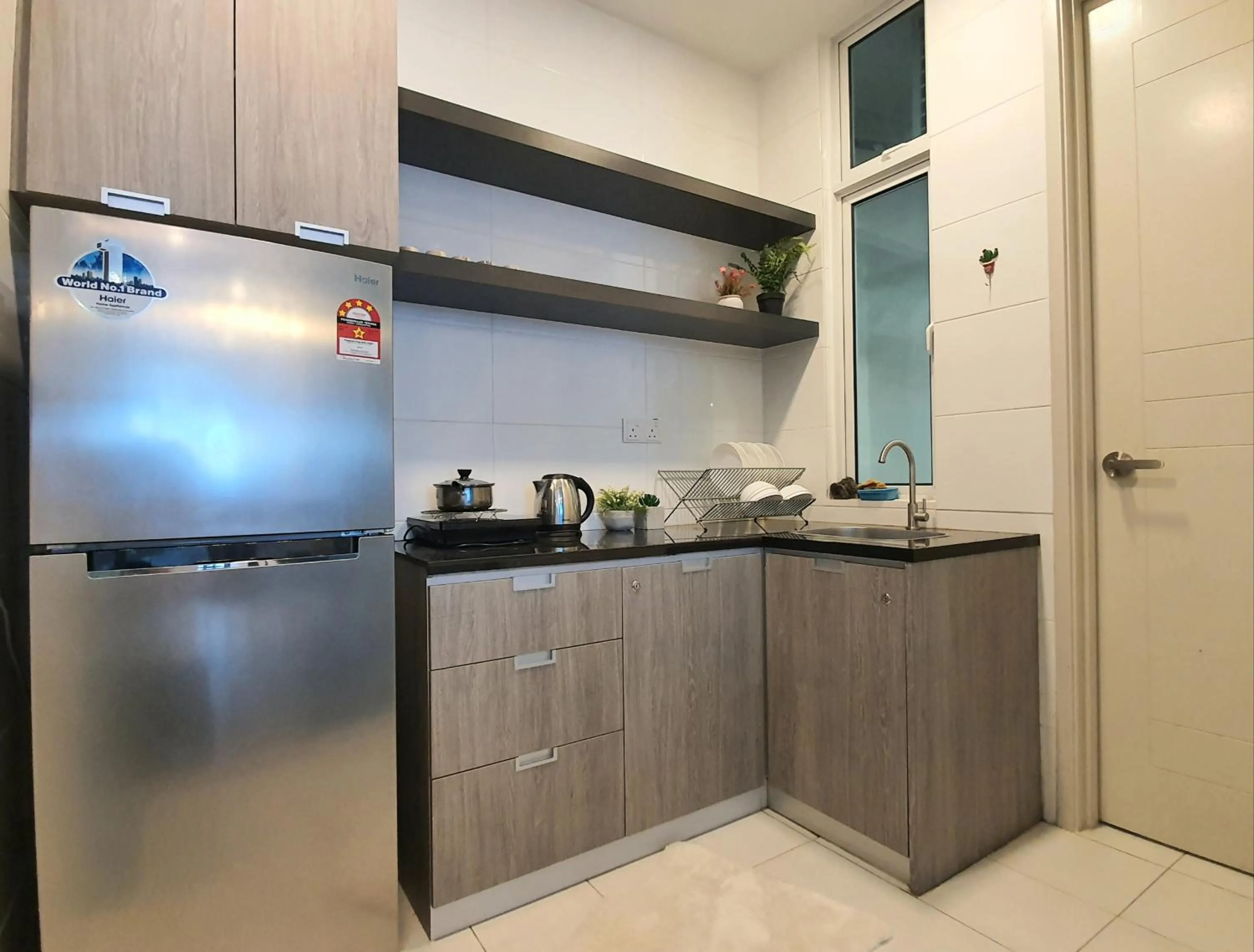 Kitchen or kitchenette in The Wave Suites Melaka