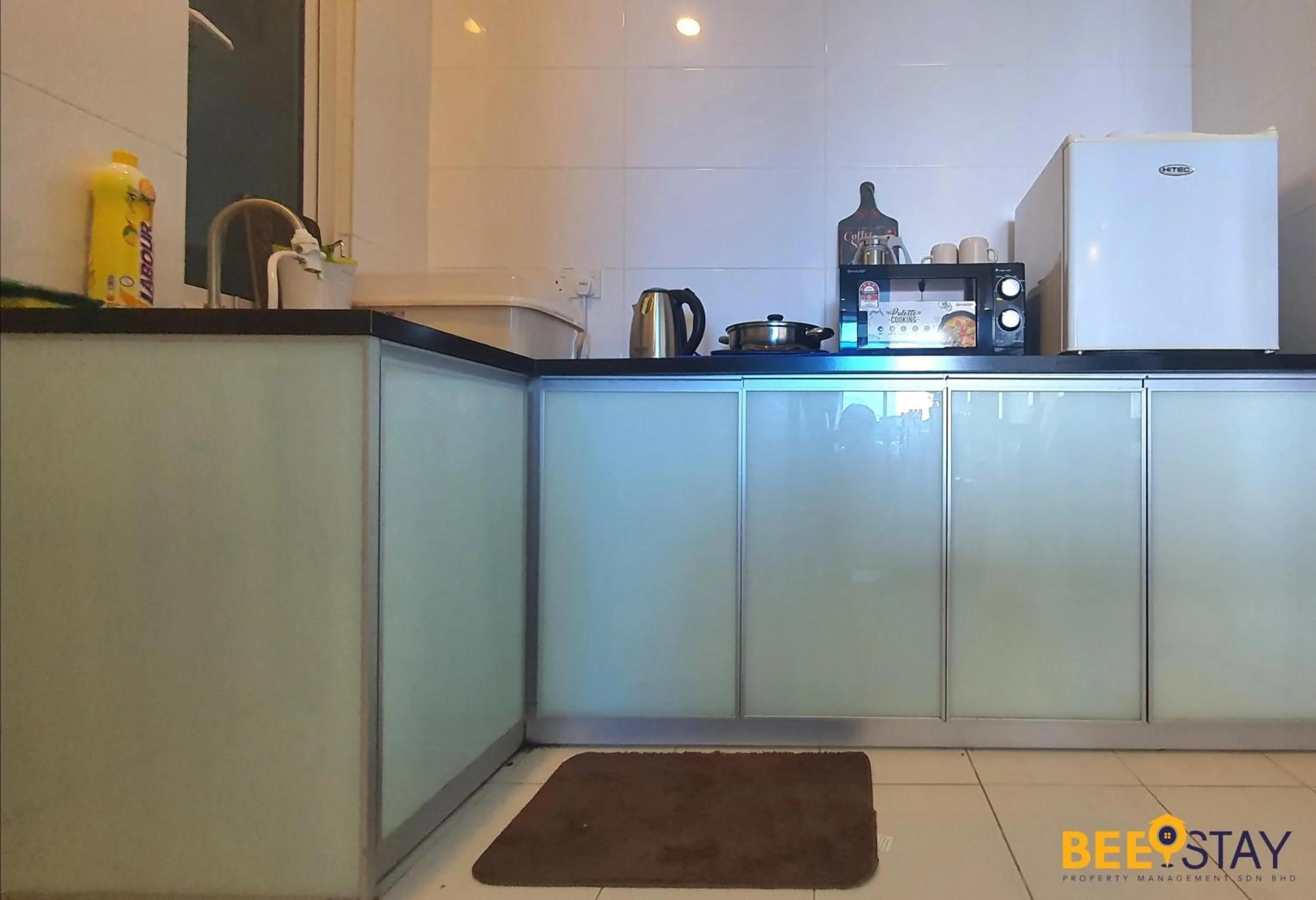 Kitchen or kitchenette in The Wave Suites Melaka