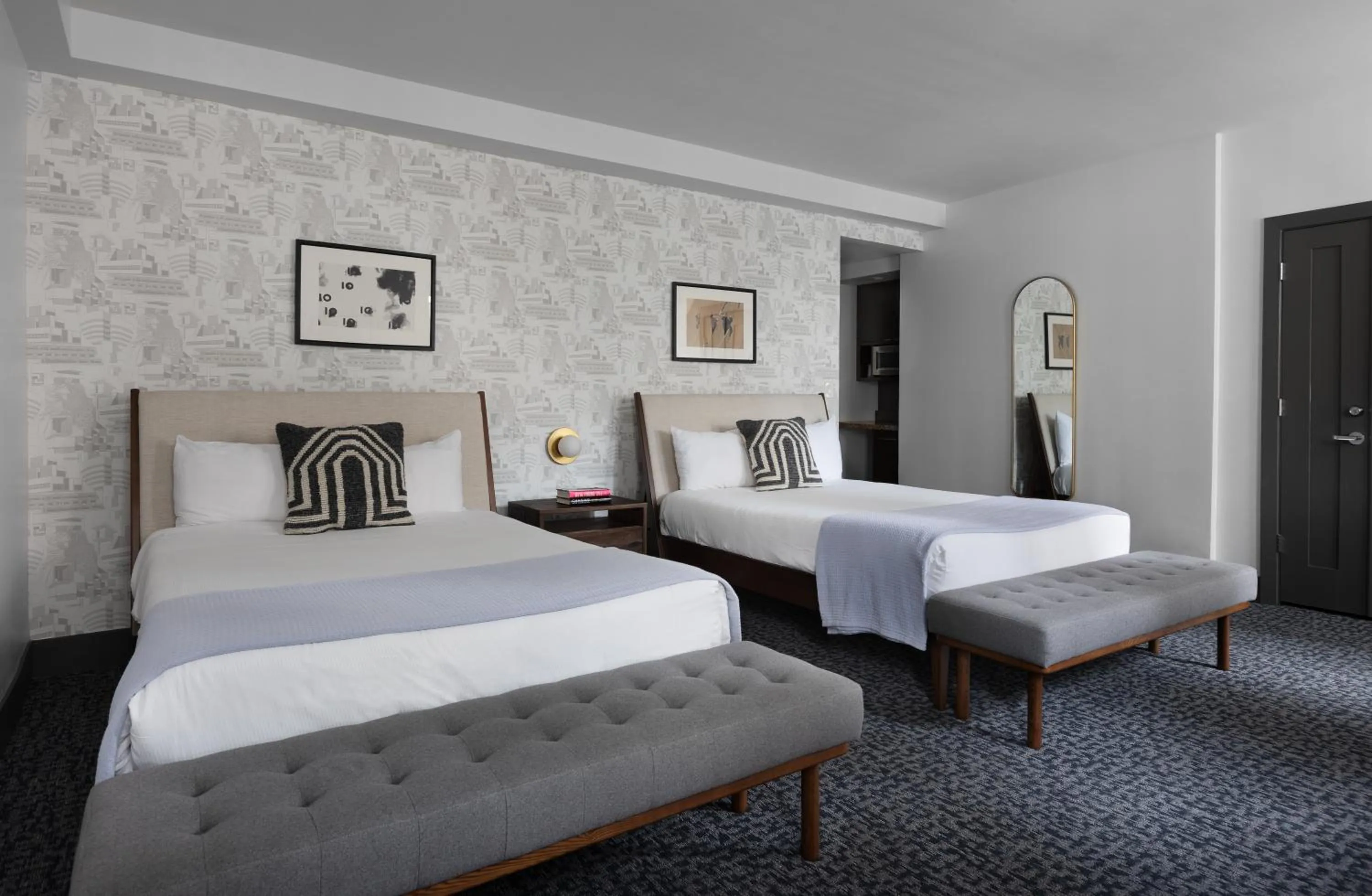 Bed in Raffaello Hotel