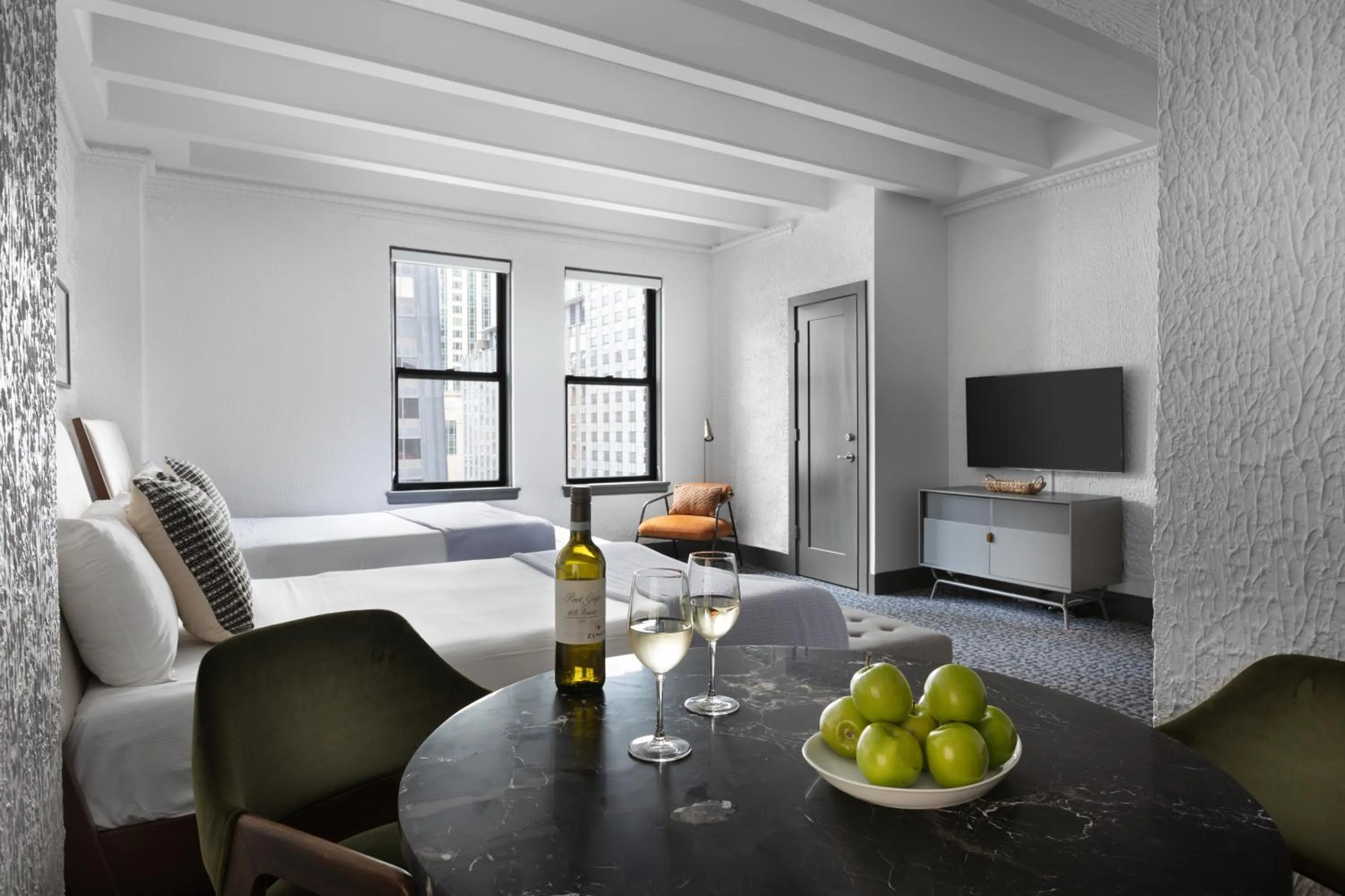 Bedroom, Seating Area in Raffaello Hotel
