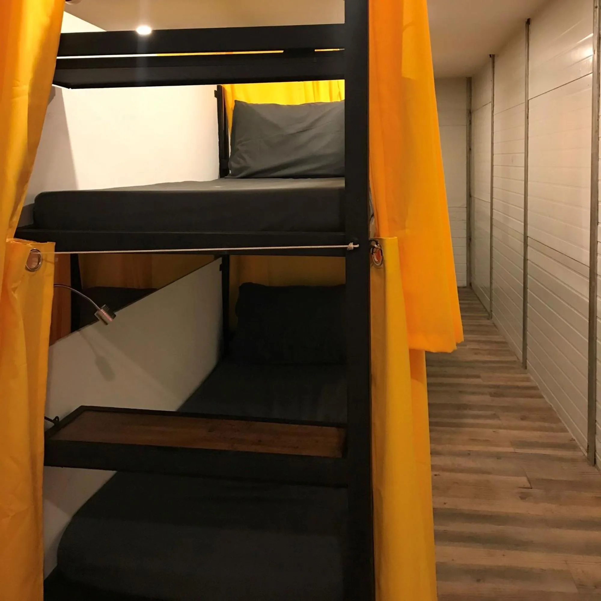 Bed in Dormitelsph Cloud 9