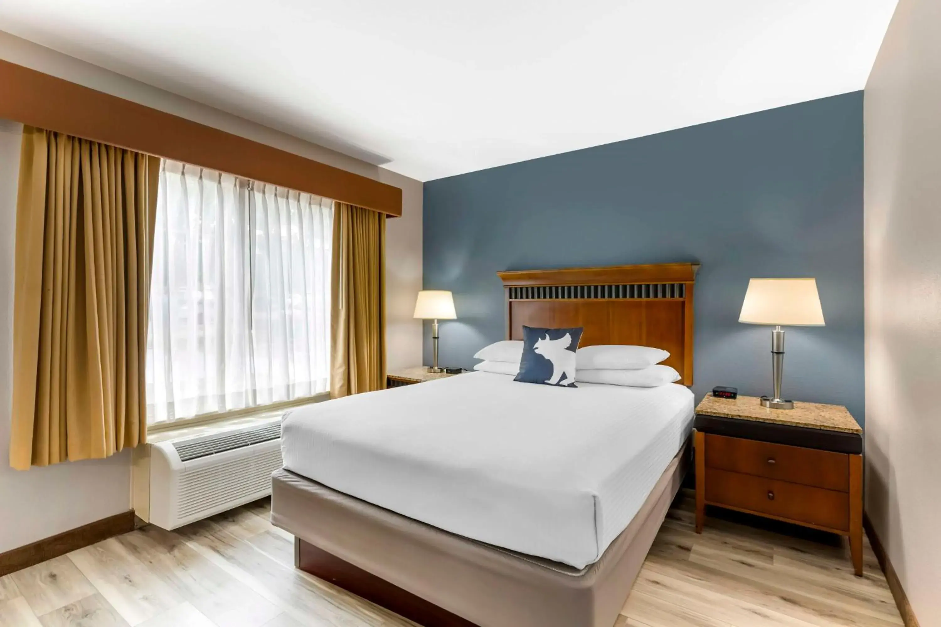 Queen Room - Disability Access/Non-Smoking in Best Western Denver Southwest Queen Room - Disability Access/Non-Smoking in Best Western Denver Southwest