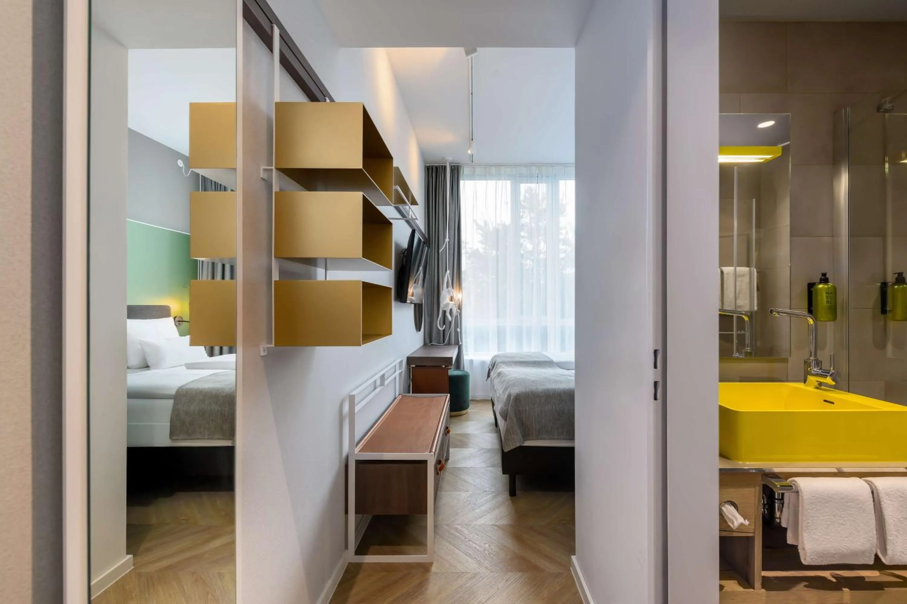 Bedroom, Bed in Flightgate Munich Airport Hotel, a member of Radisson Individuals