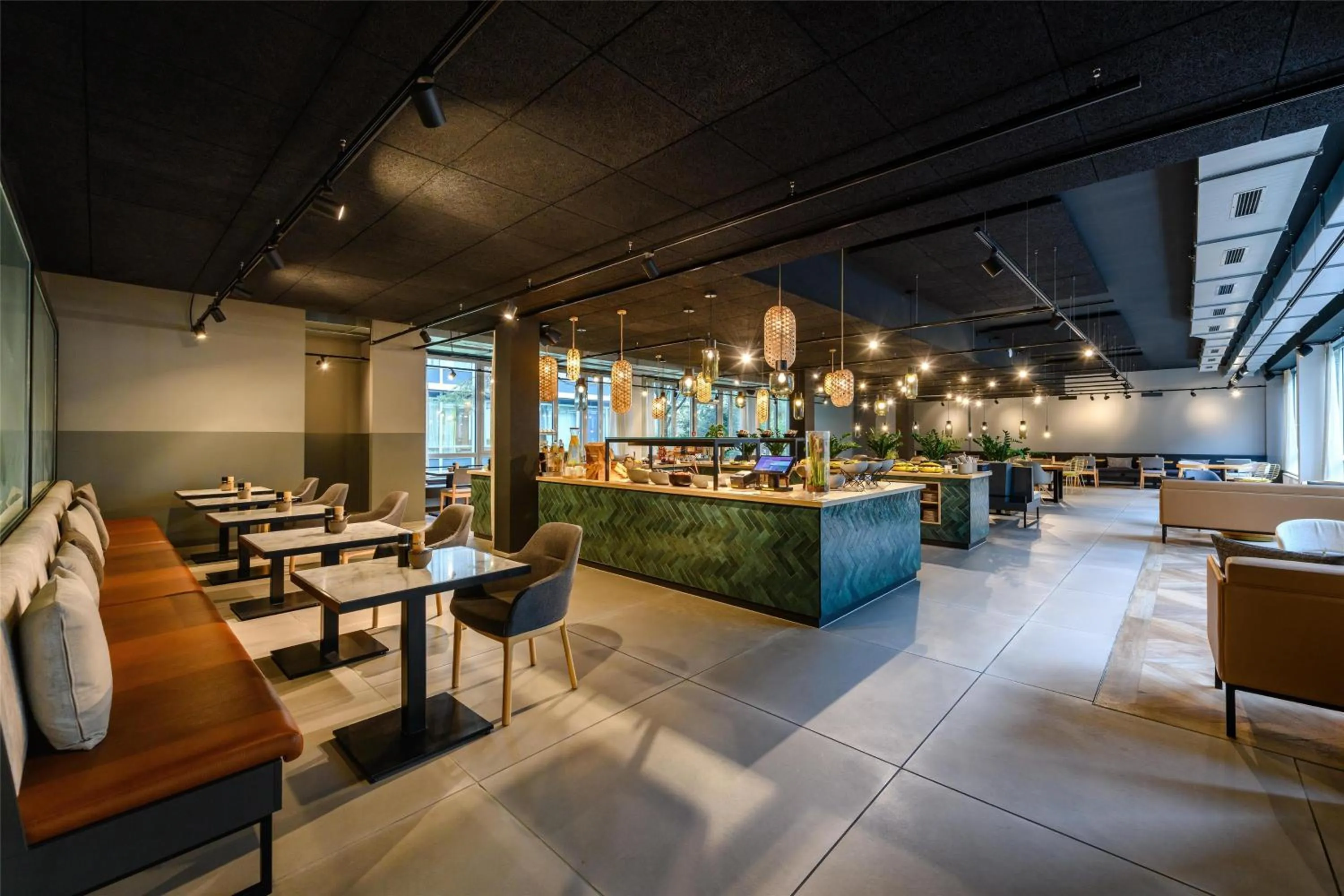 Restaurant/places to eat in Flightgate Munich Airport Hotel, a member of Radisson Individuals