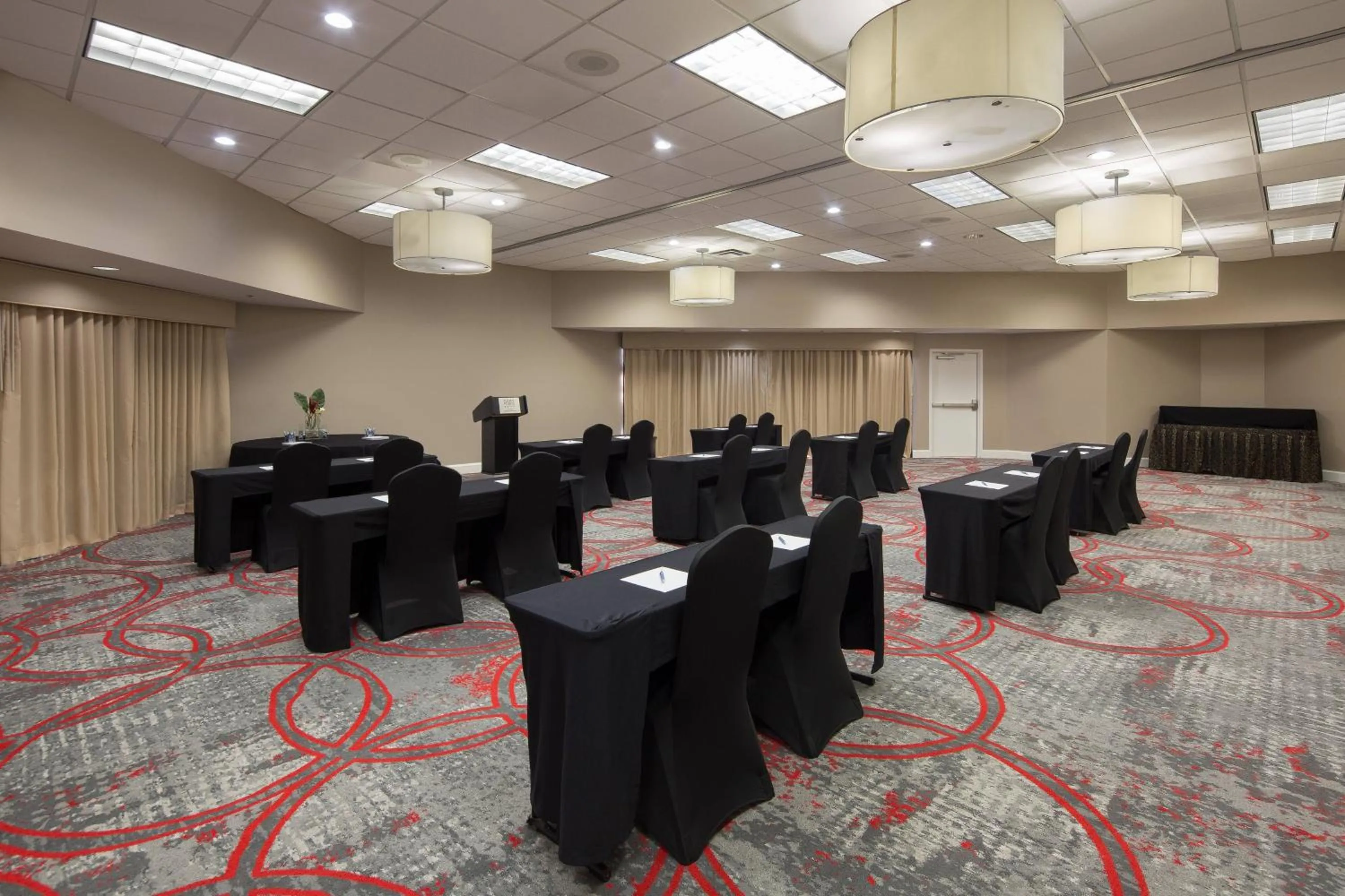 Meeting/conference room in Four Points by Sheraton Orlando International Drive