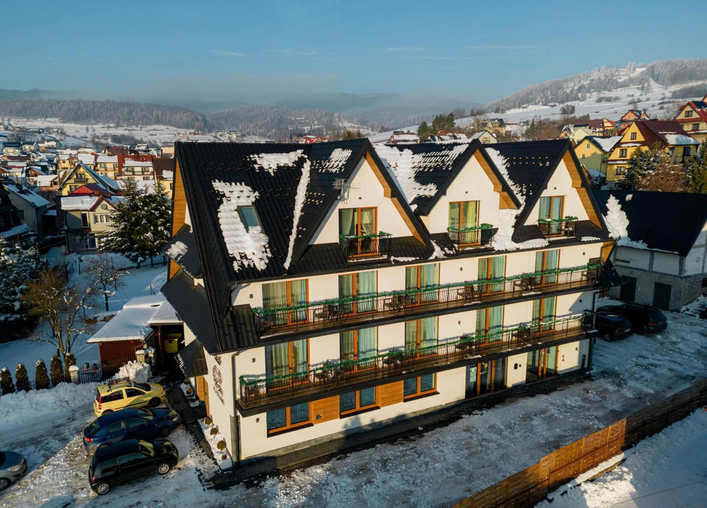 Property building in Willa ŻeglarSki