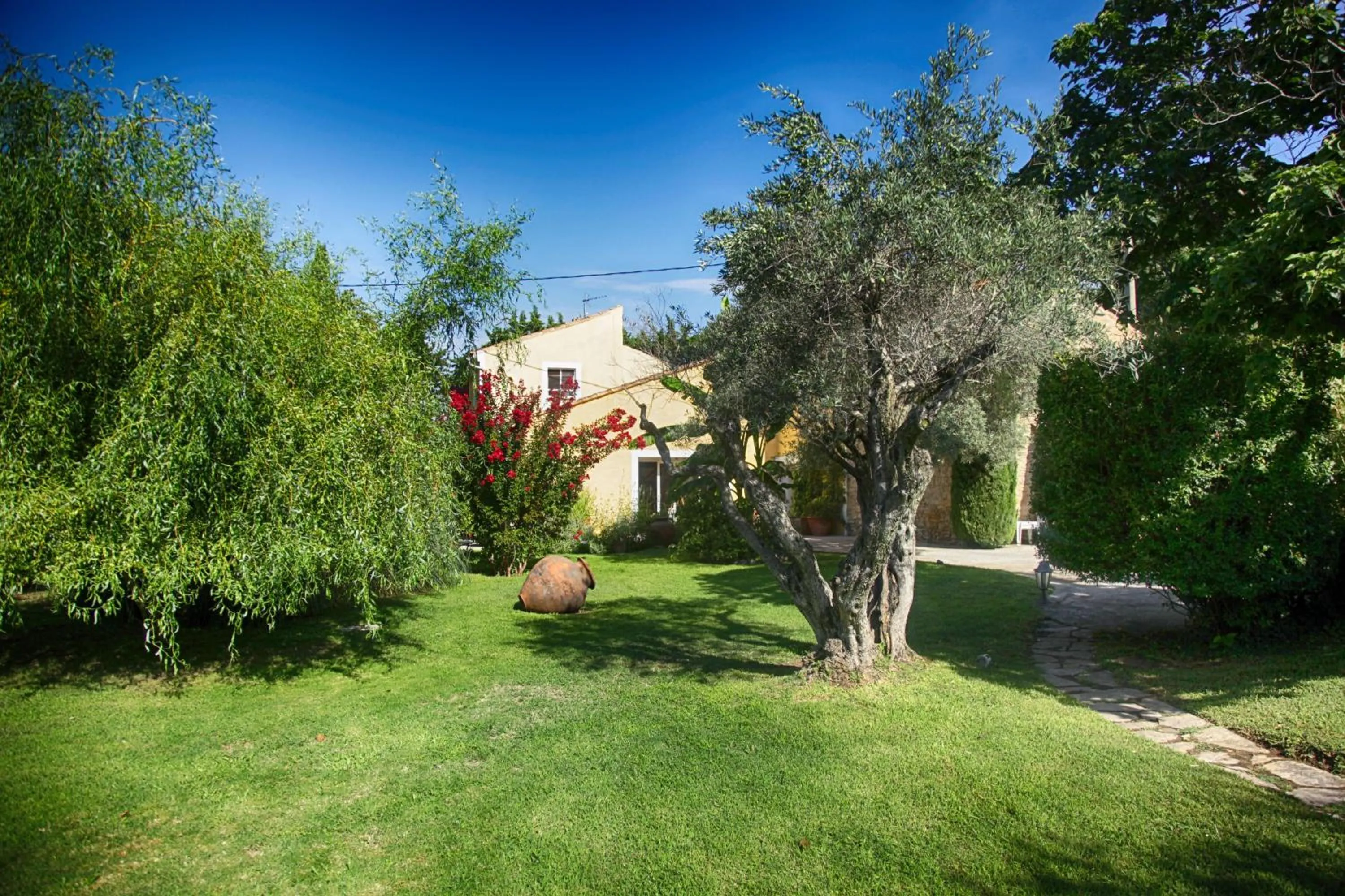 Property building in Bastide Sainte Agnès