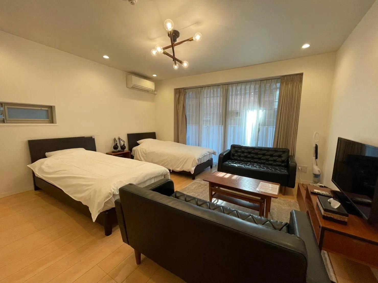 Bed in SALON Shibuya