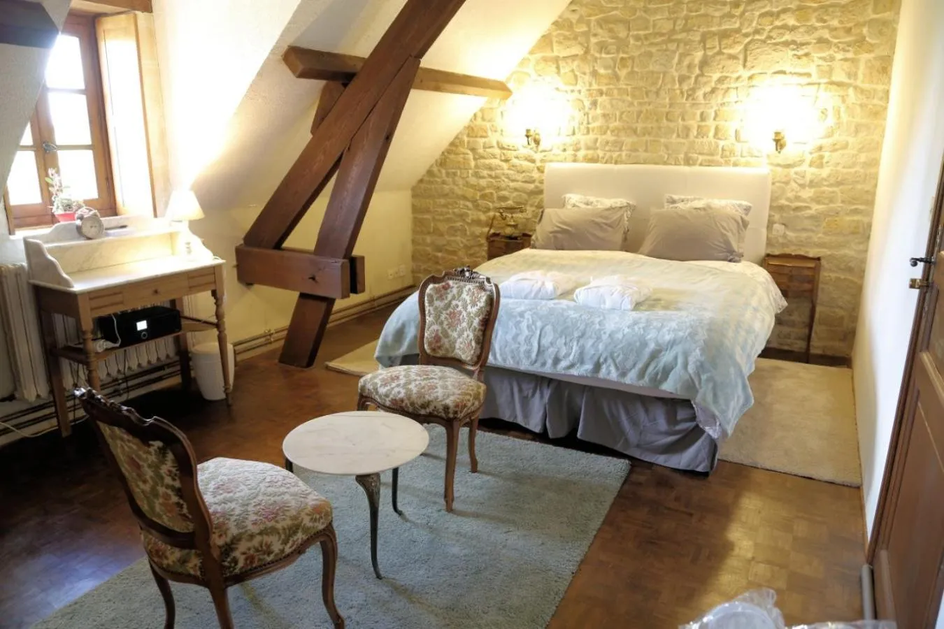 Bed in Château du Bû