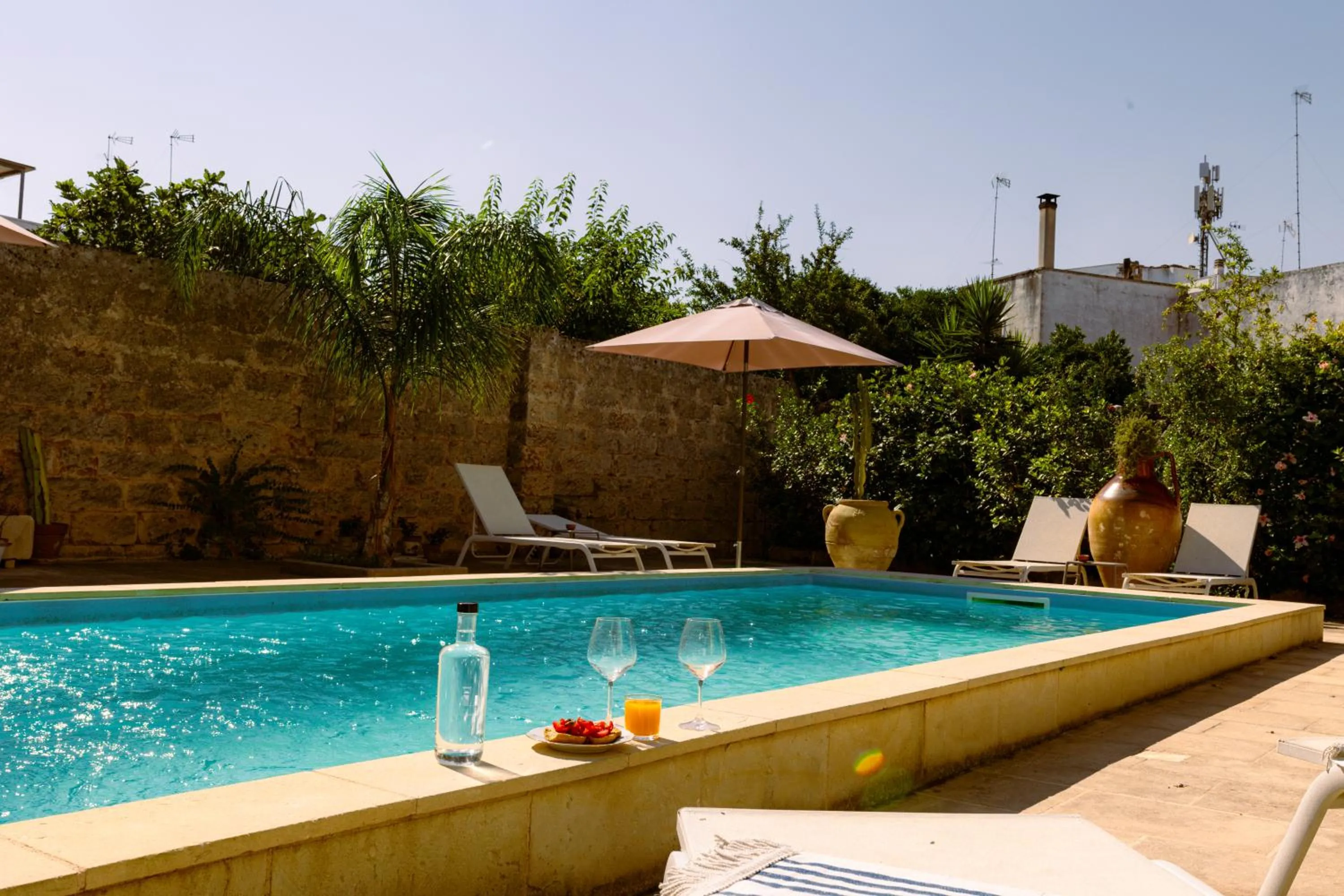 Patio in B&B Don Alessandro