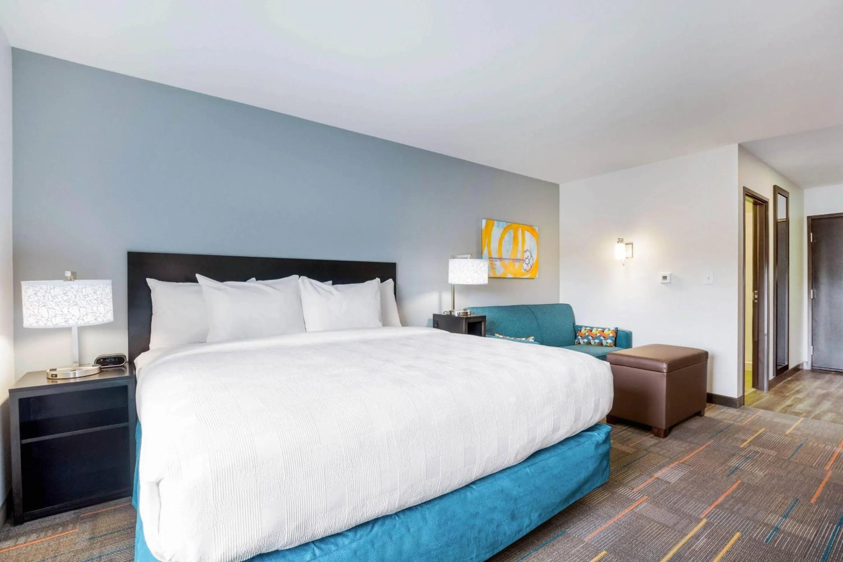 Bedroom, Bed in MainStay Suites Winfield-Teays Valley