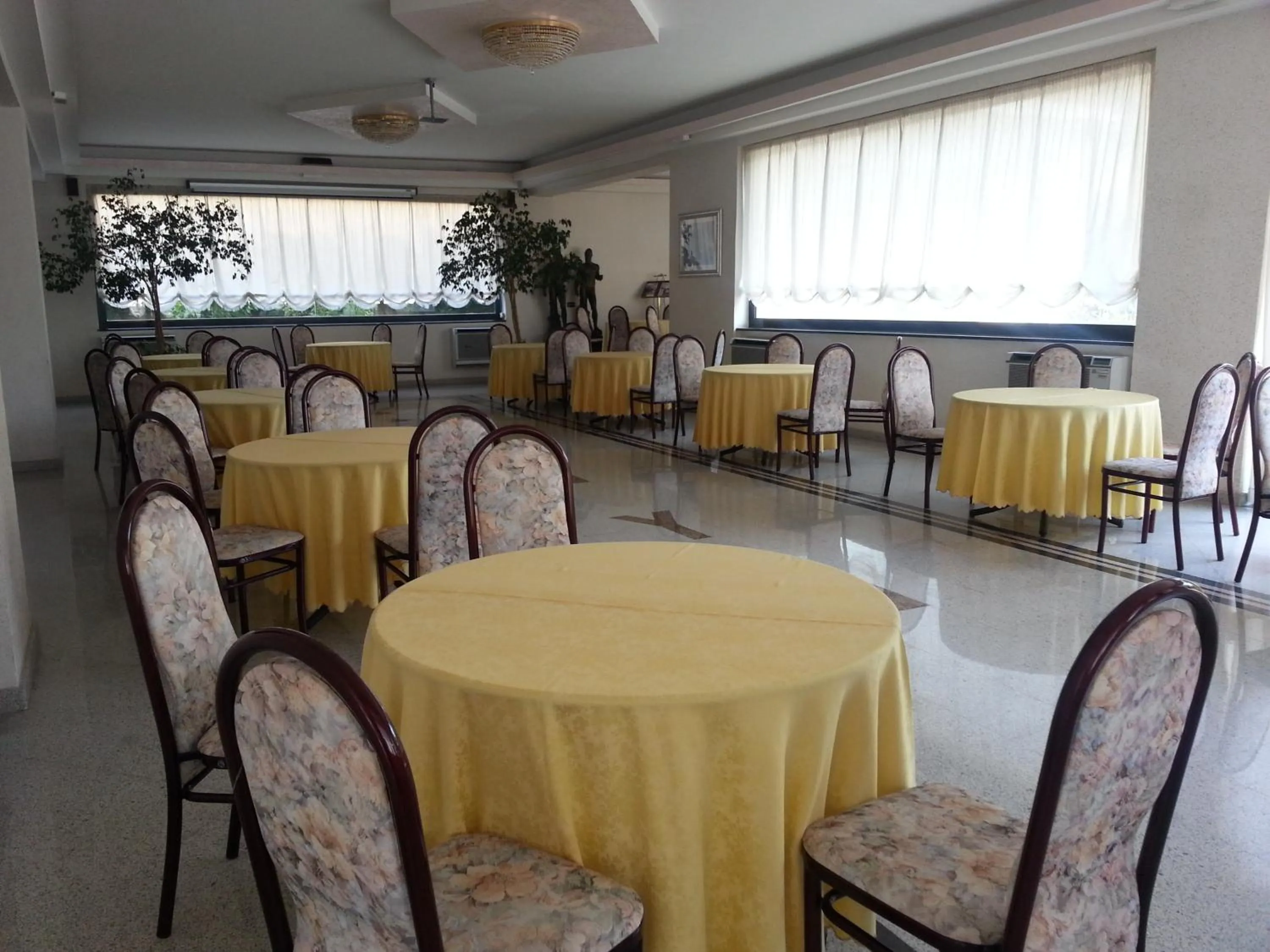 Food and drinks in Hotel Capys