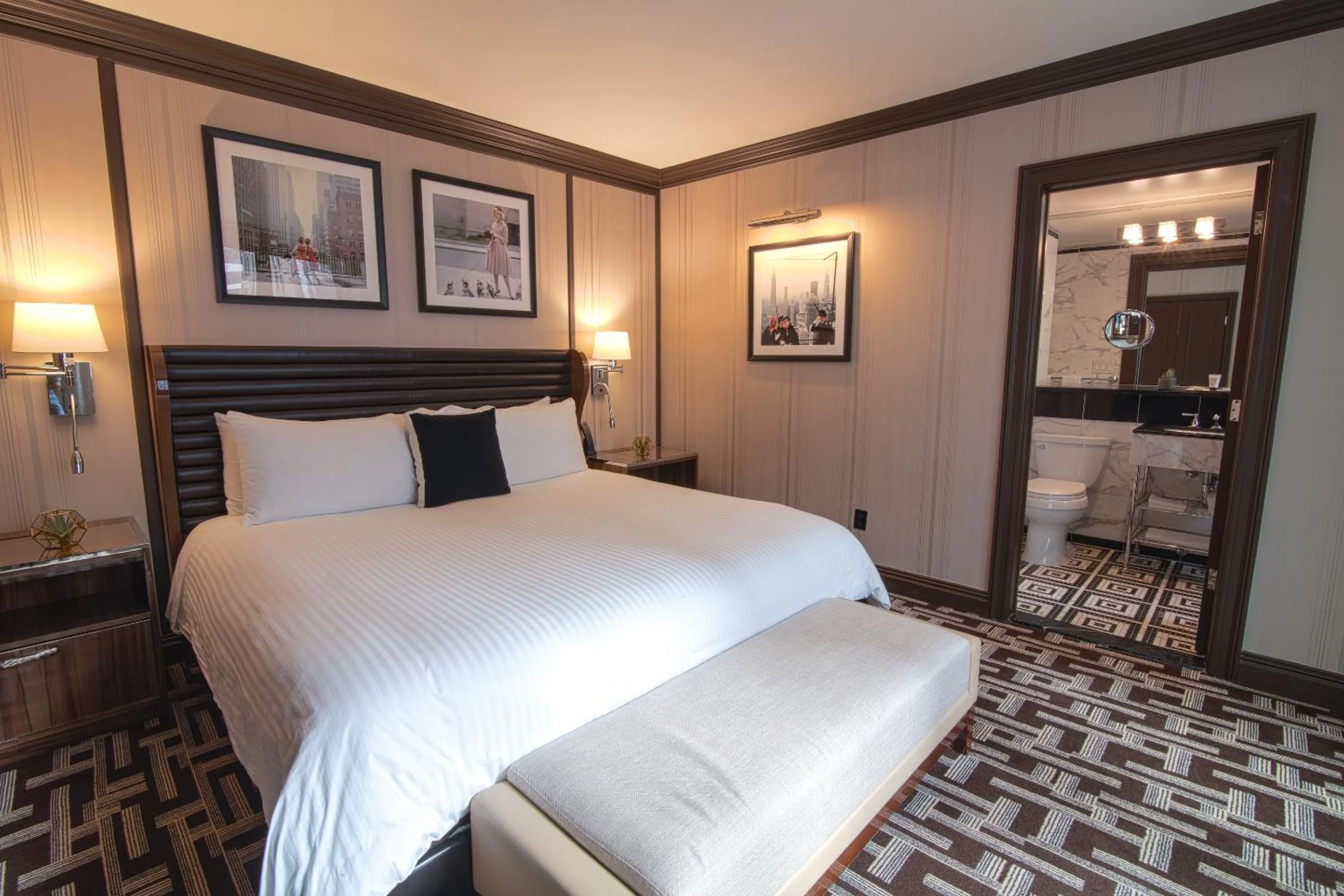 Bedroom, Bed in Iroquois New York Times Square