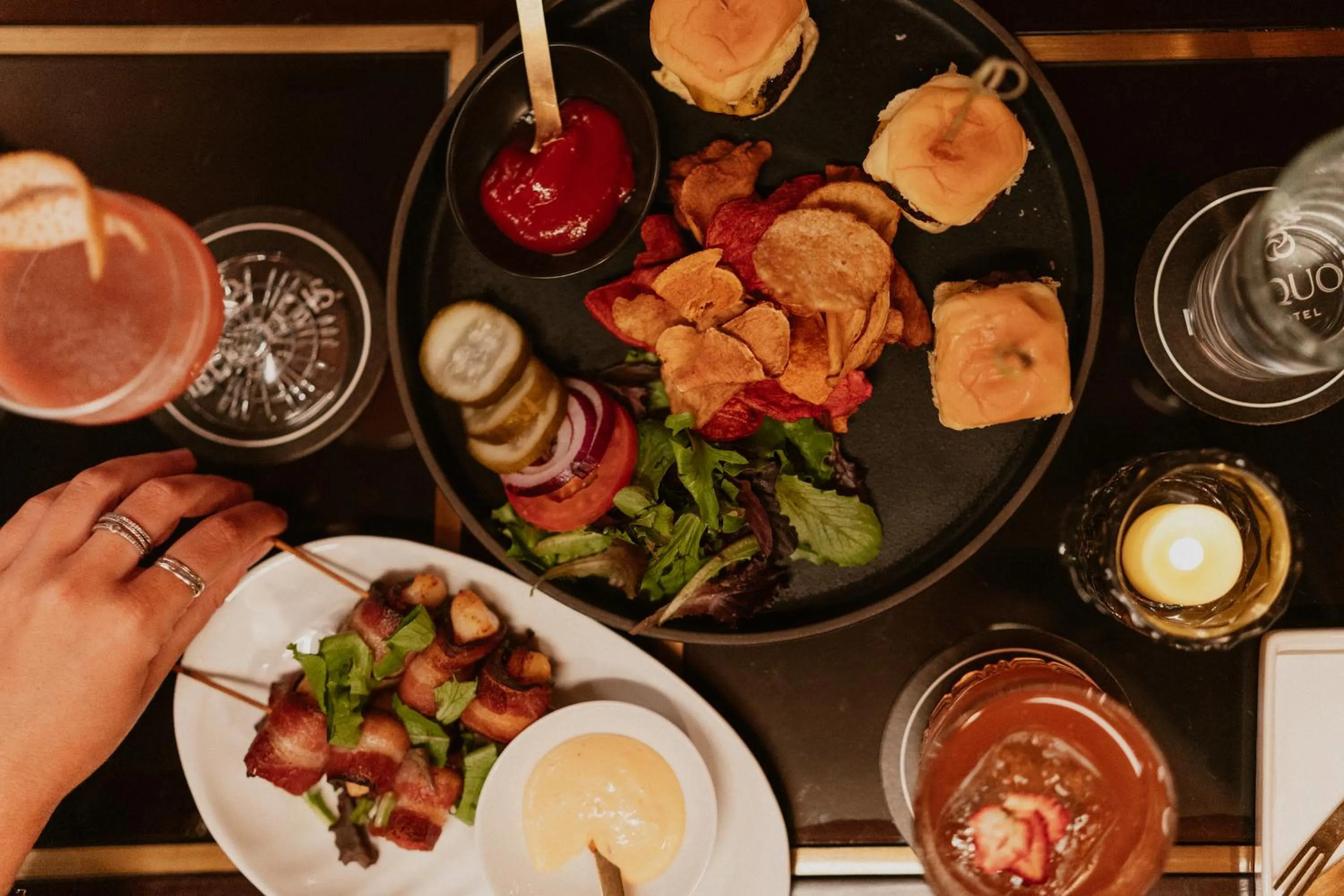 Lounge or bar in Iroquois New York Times Square