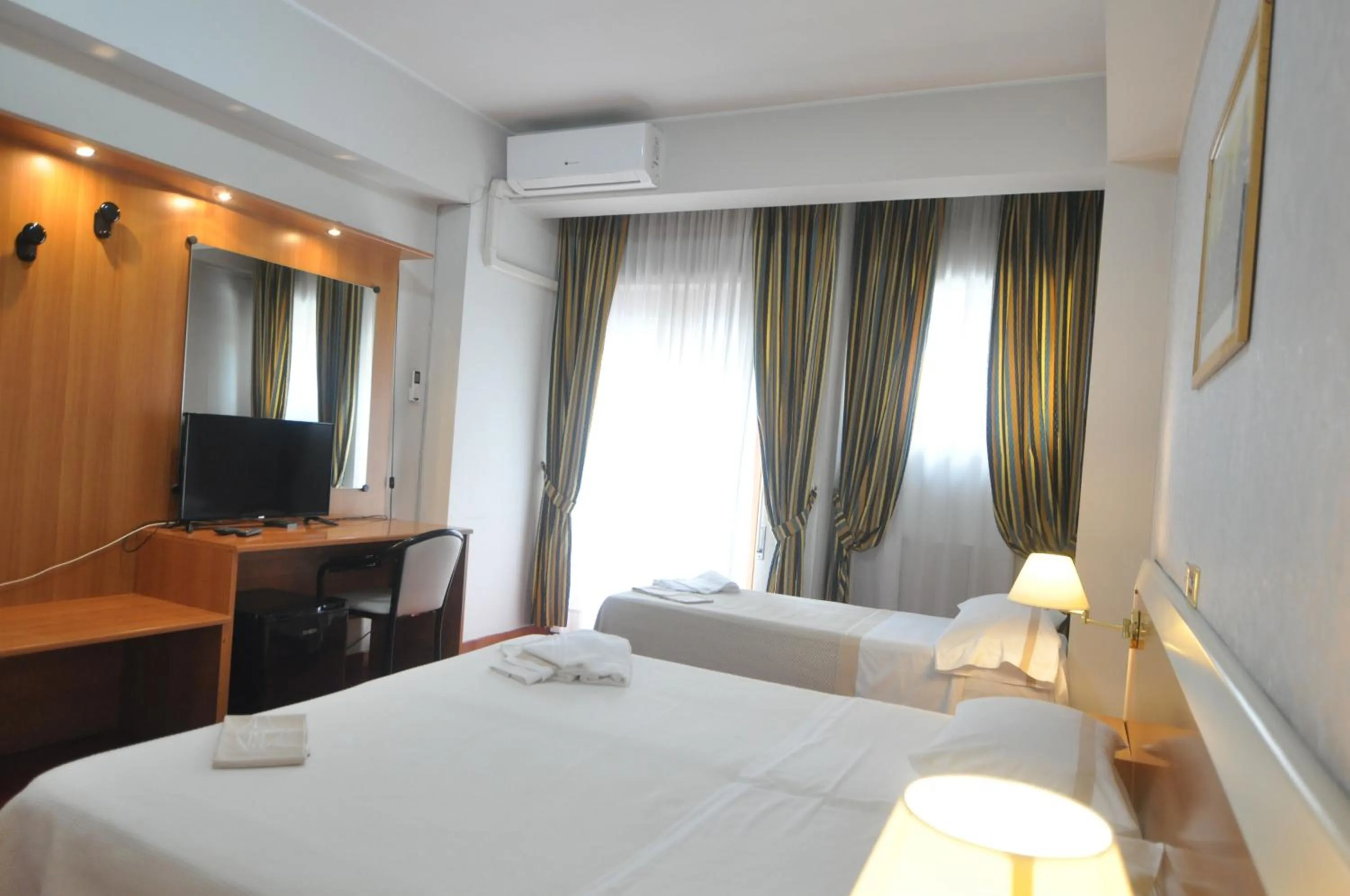 Bed in Hotel Ristorante Mommo