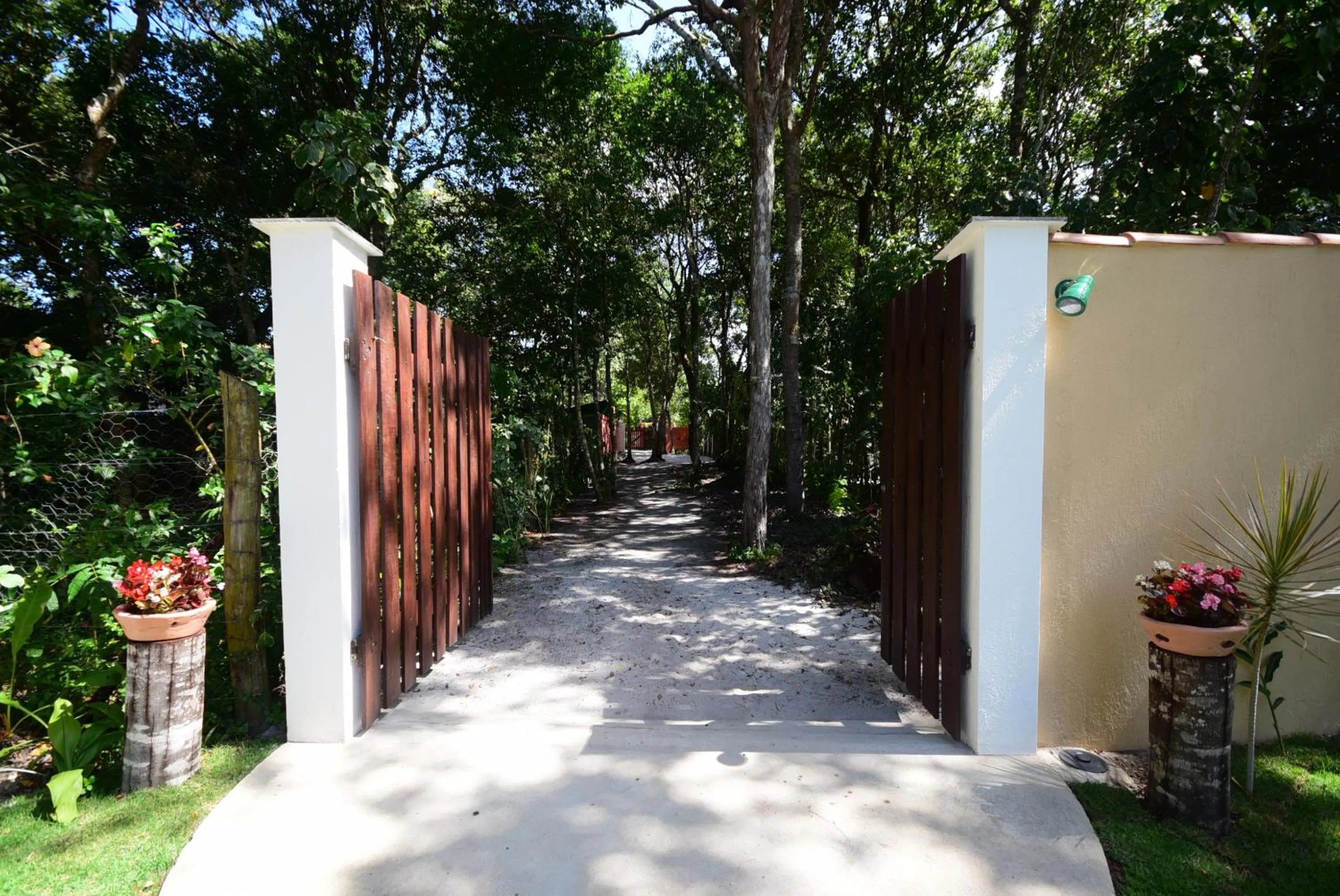 Facade/entrance in Quintas do Arraial Guest House