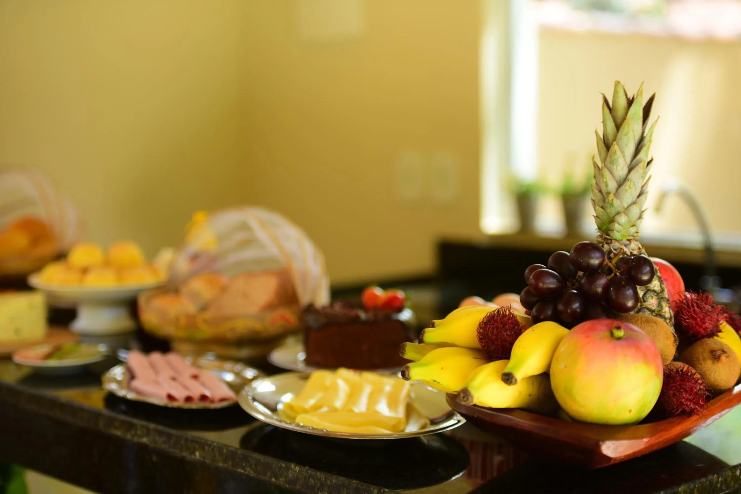 Buffet breakfast in Quintas do Arraial Guest House